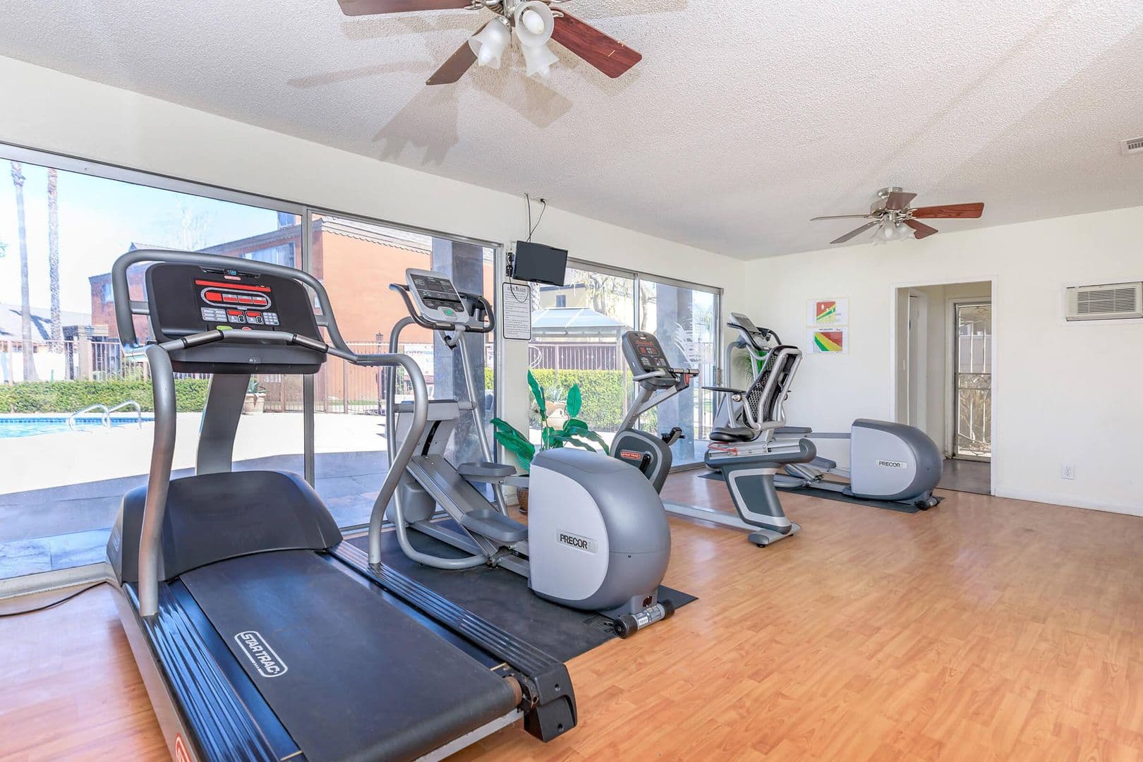 Santa Ana Apartment: 2833 N Bristol Street