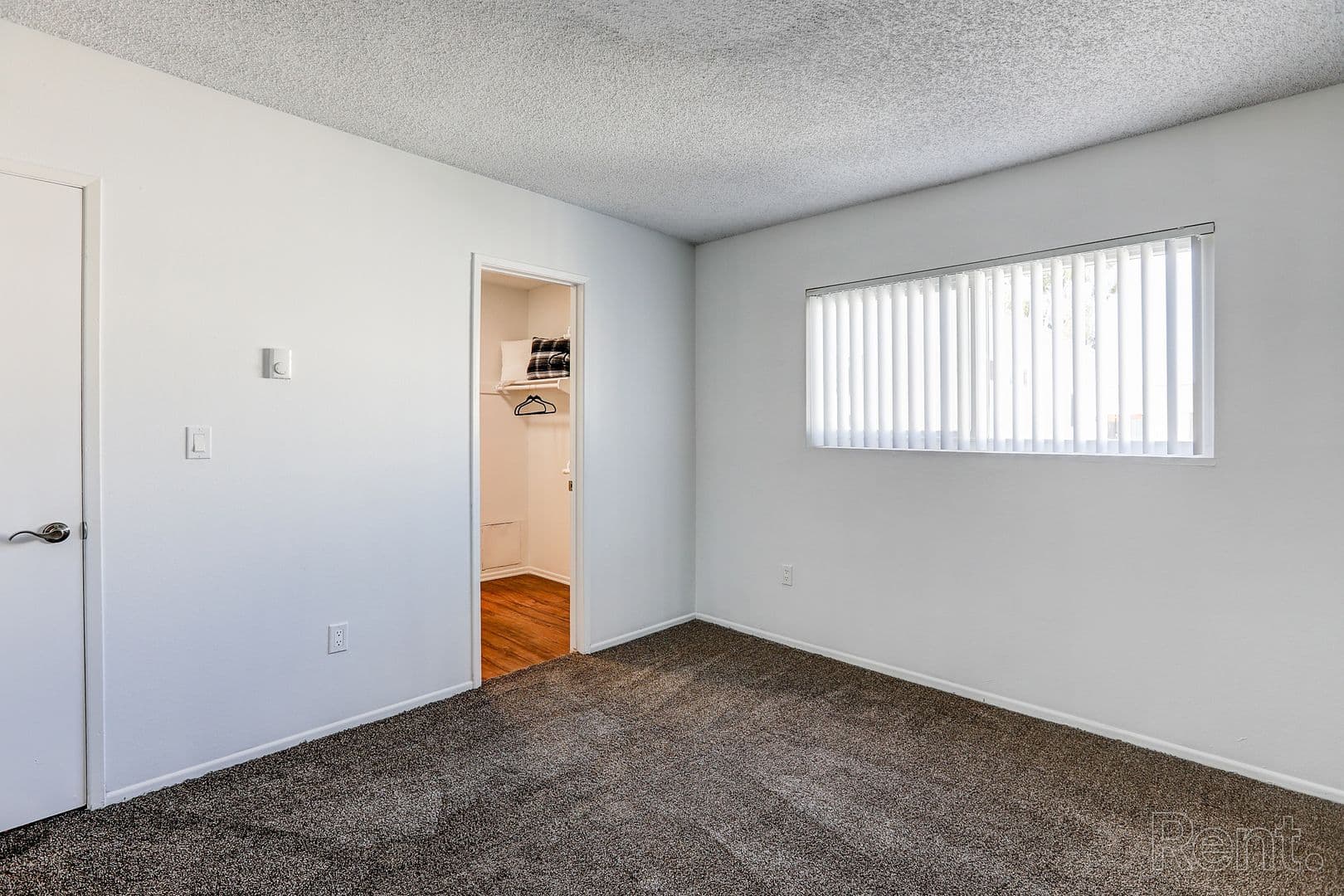 Anaheim Apartment: 2020 West Alameda Avenue