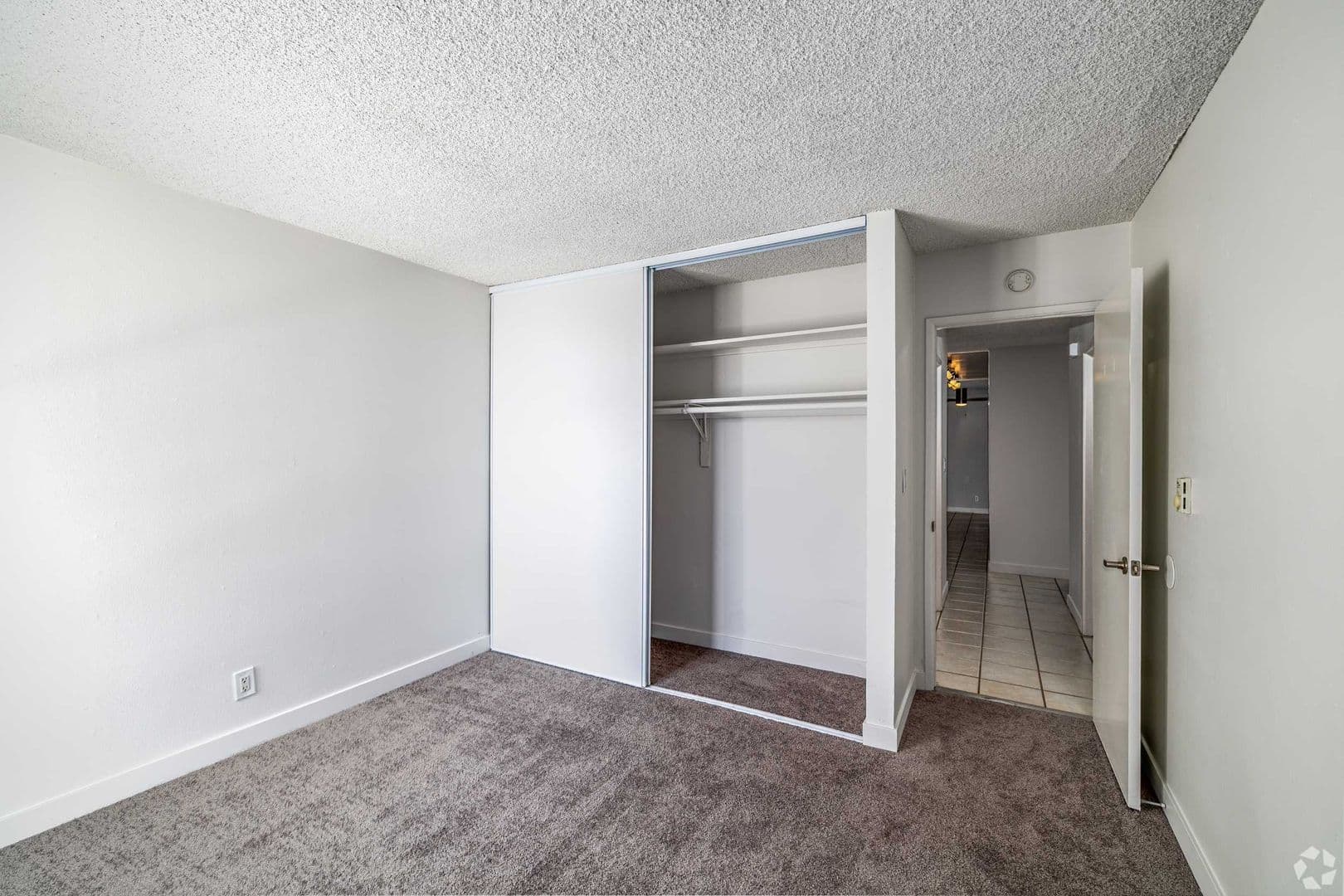 Torrance Apartment: 1500 Hickory Avenue