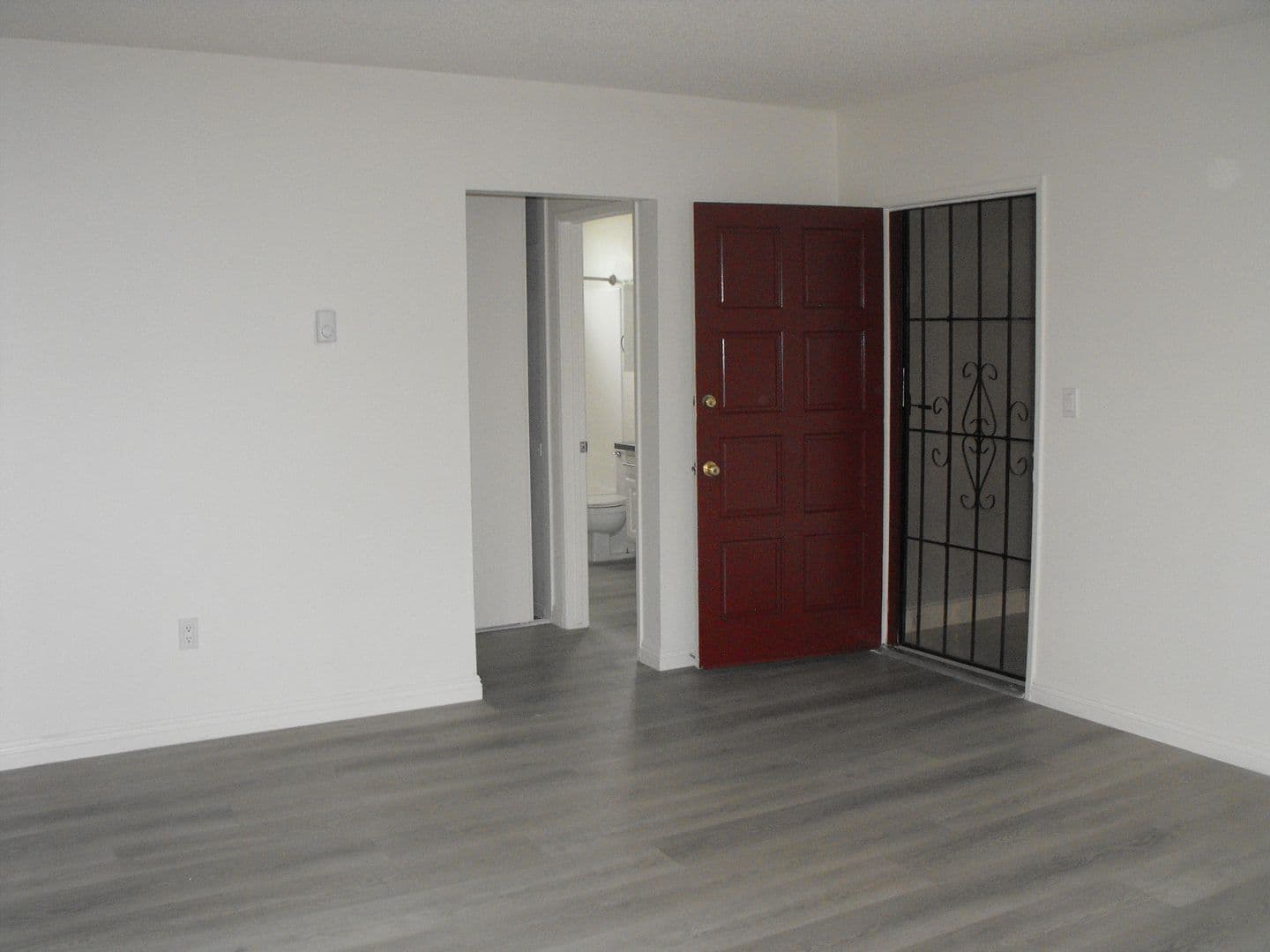 Anaheim Apartment: 2020 West Alameda Avenue