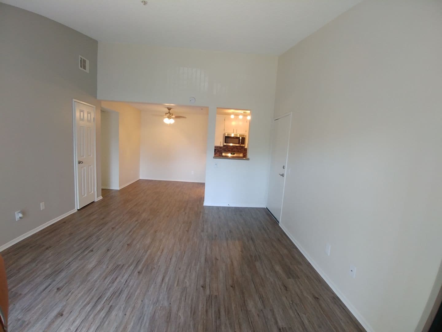 Santa Ana Apartment: 1314 Harbor Boulevard