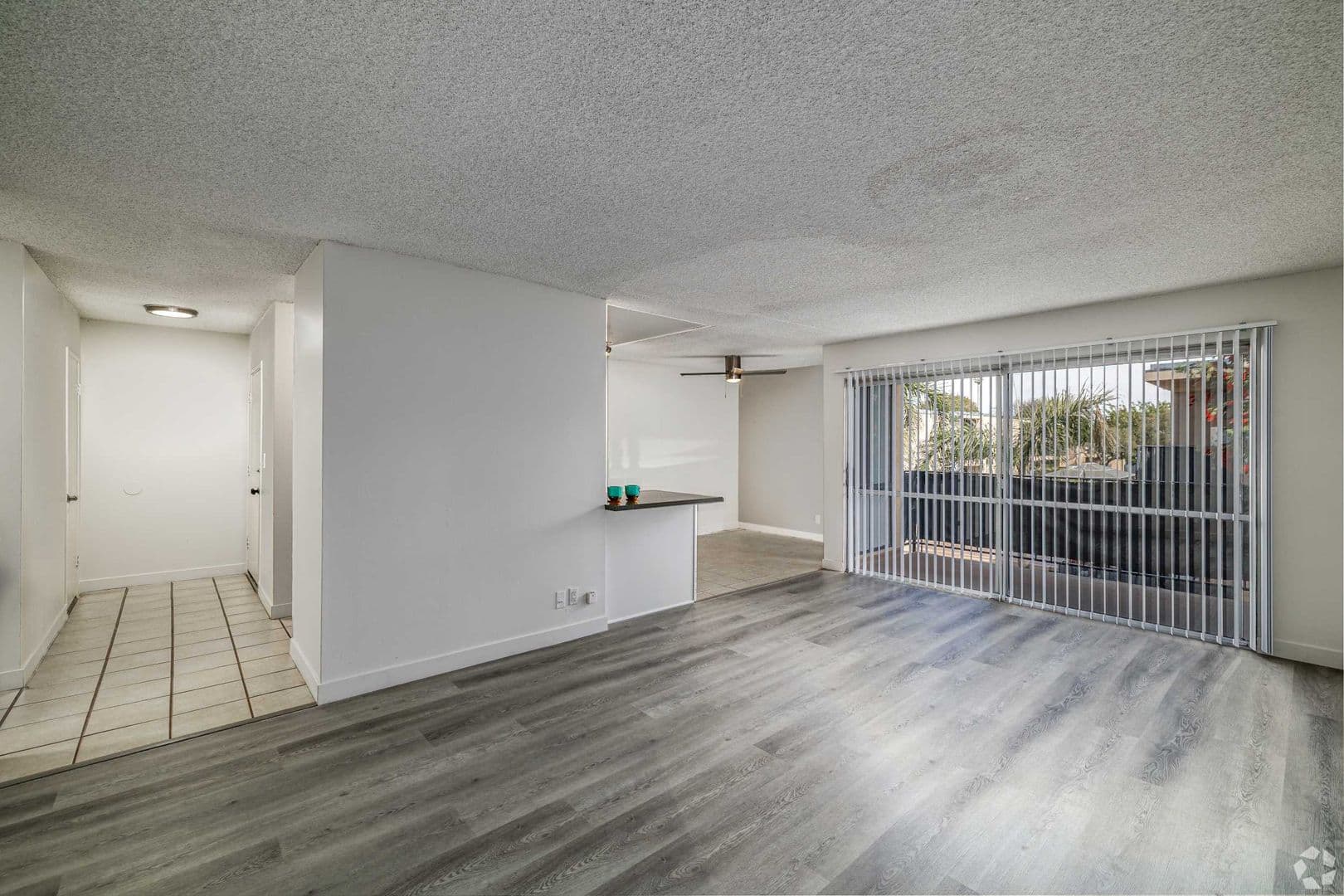 Torrance Apartment: 1500 Hickory Avenue