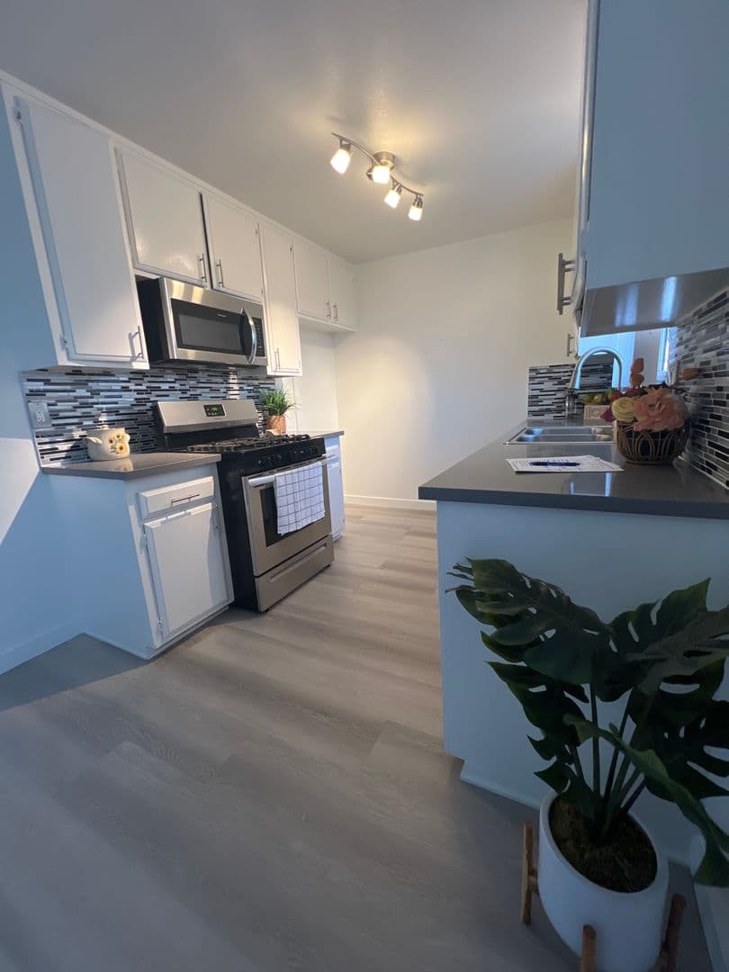 Stanton Apartment: 12381 Arrowhead Street