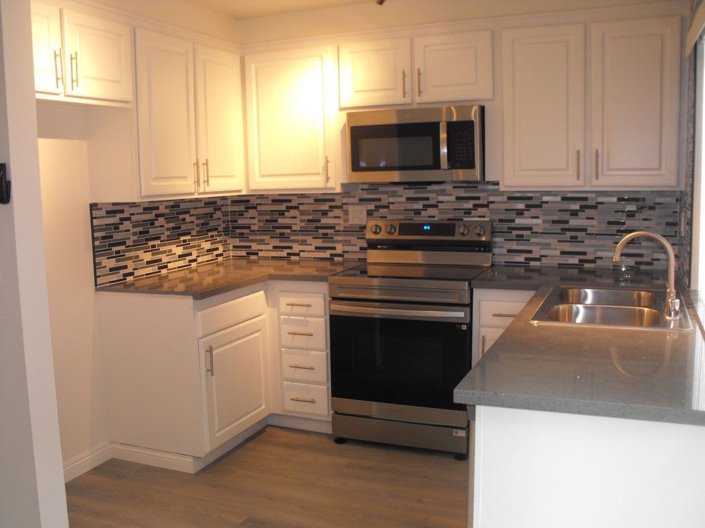 Anaheim Apartment: 2020 West Alameda Avenue