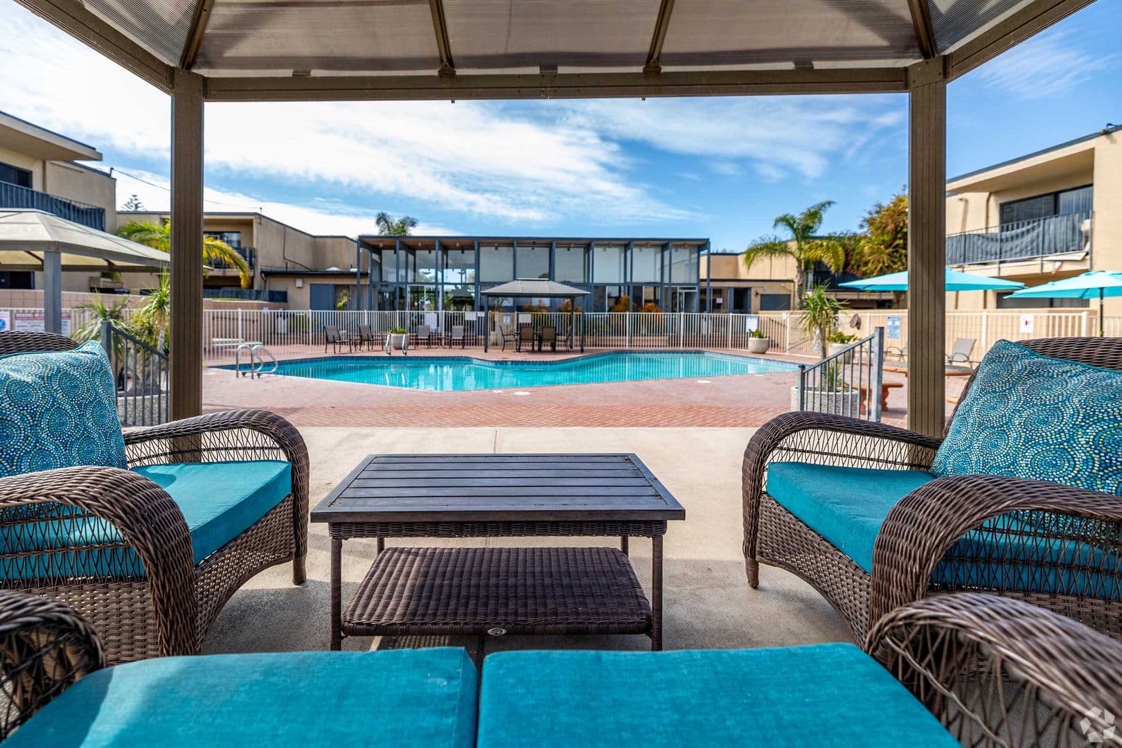 Torrance Apartment: 1500 Hickory Avenue