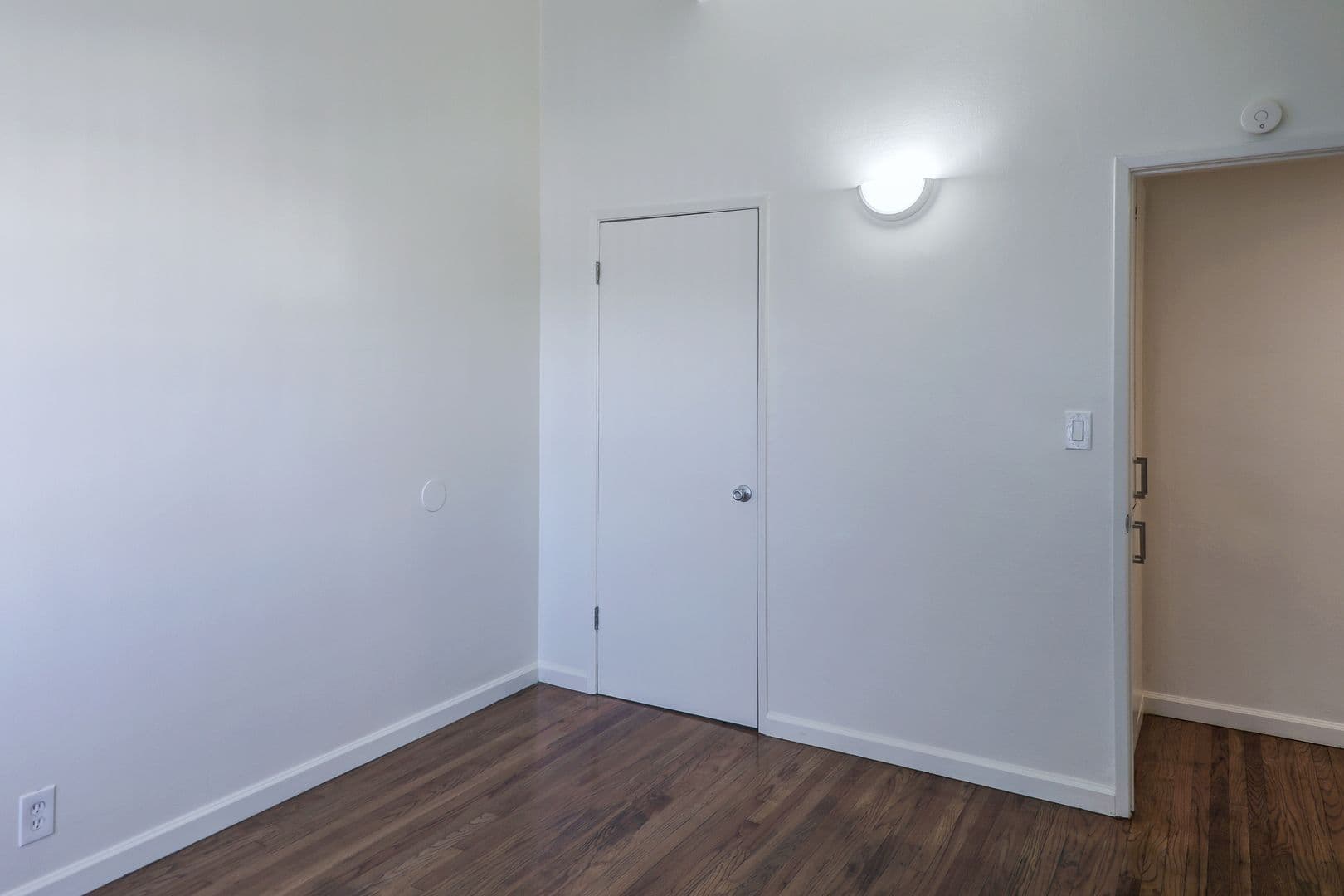 Gardena Apartment: 15003 Lemoli Ave.