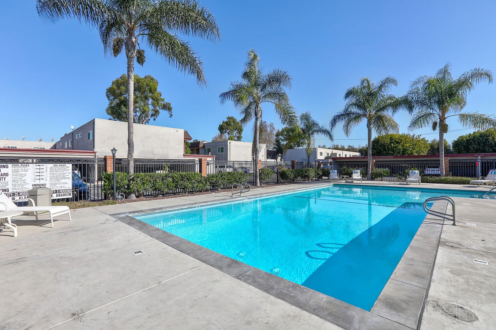 Anaheim Apartment: 2020 West Alameda Avenue