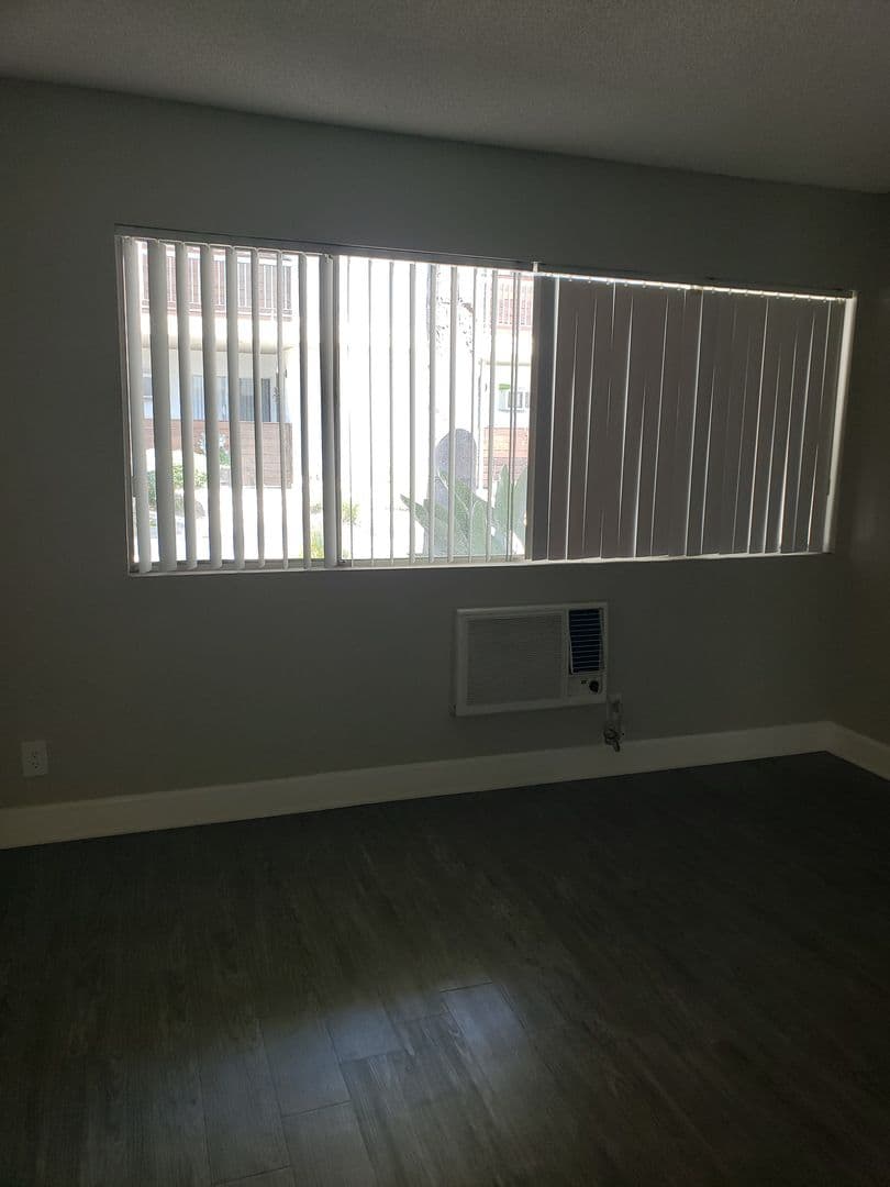 Anaheim Apartment: 1020 Magnolia Avenue