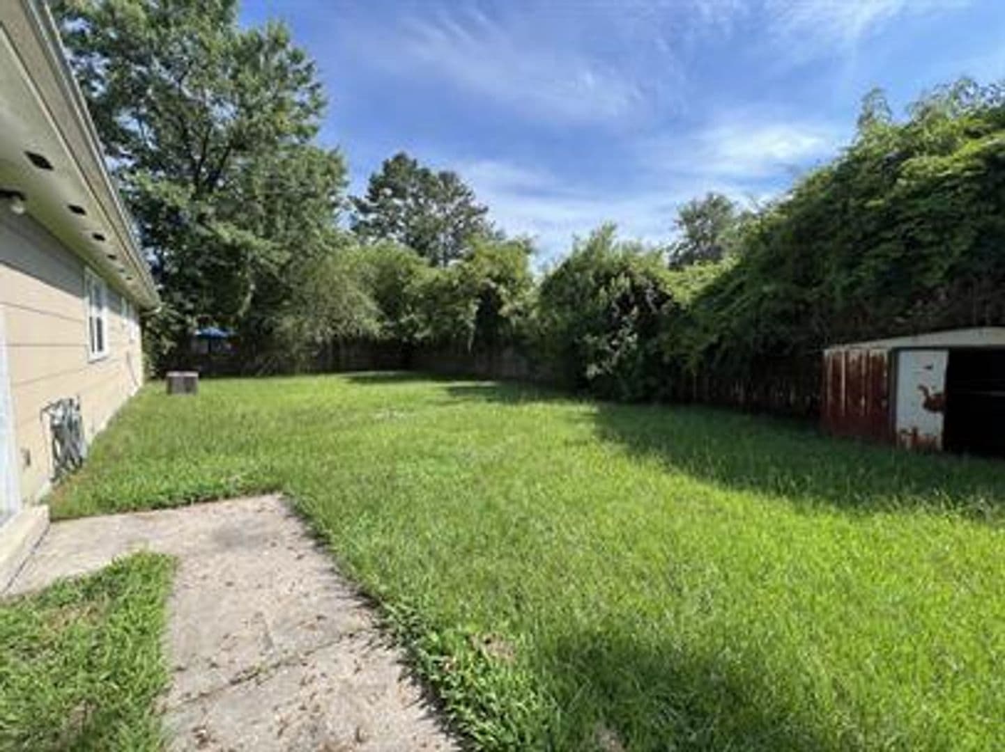 Jacksonville House: 504 Holly Court