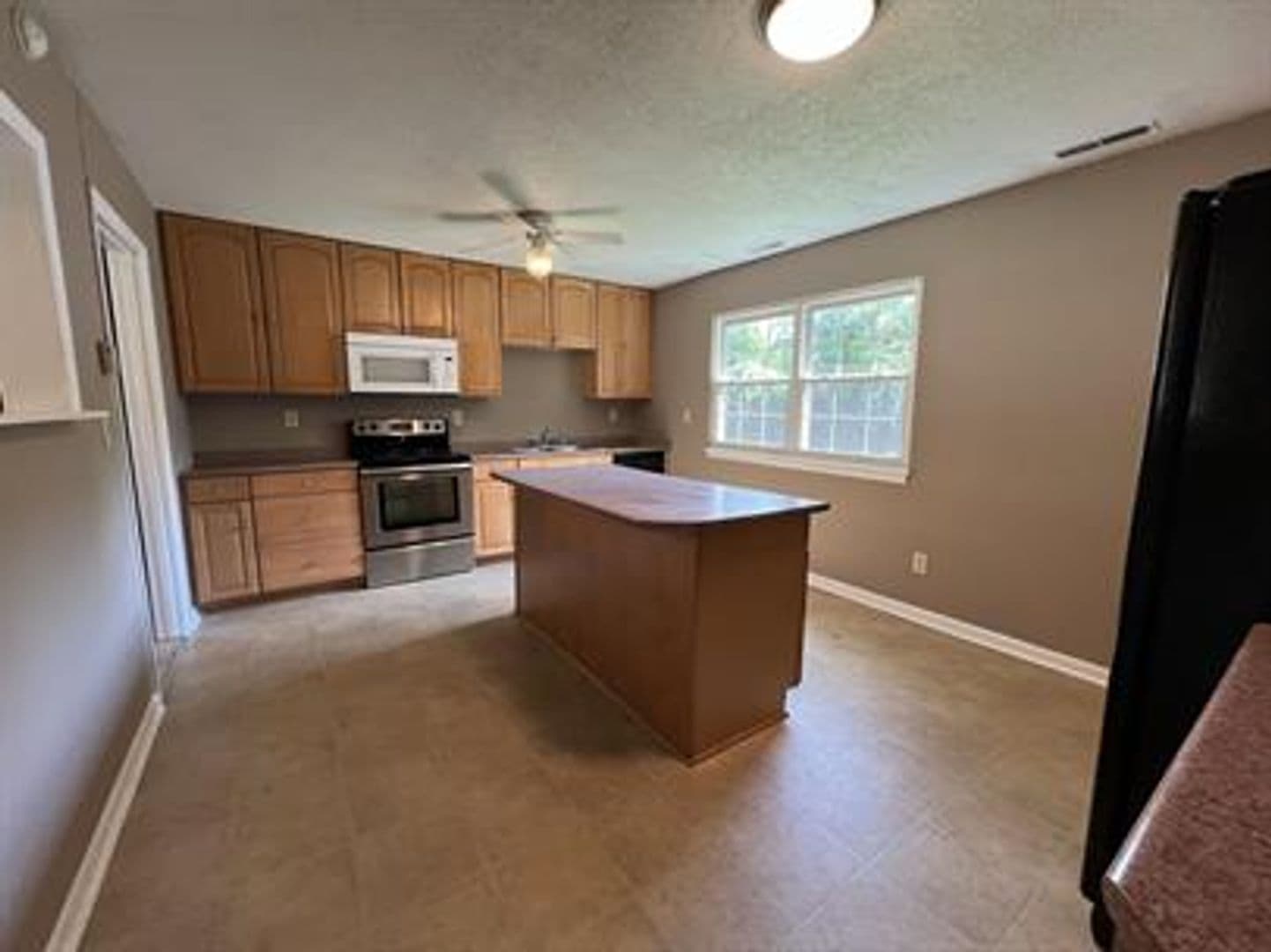 Jacksonville House: 504 Holly Court
