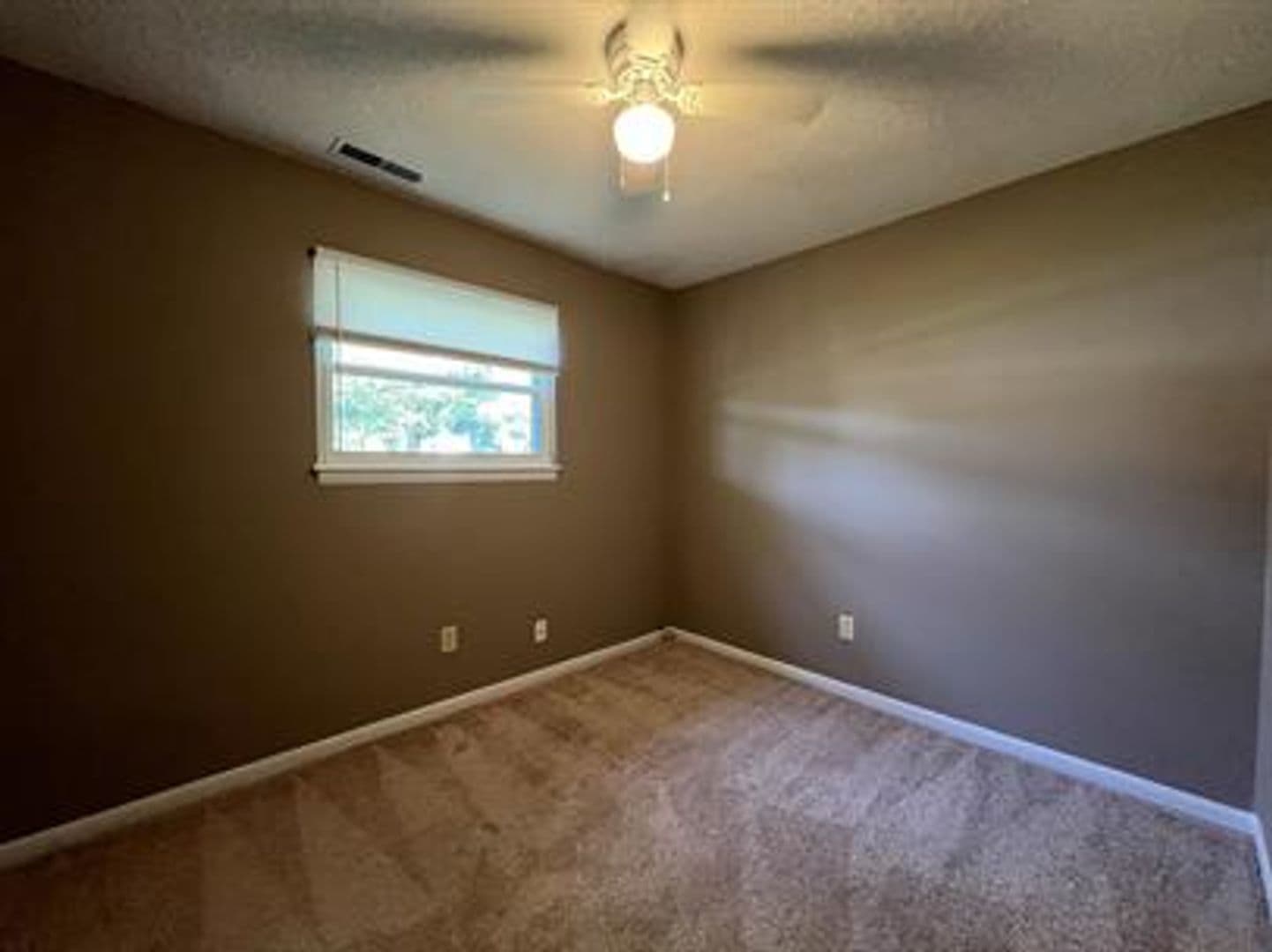 Jacksonville House: 504 Holly Court