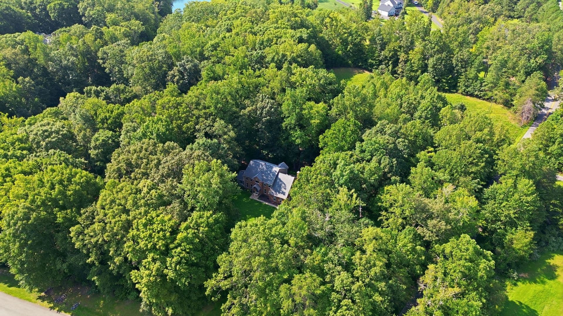Fredericksburg House: 2 English Hills Dr
