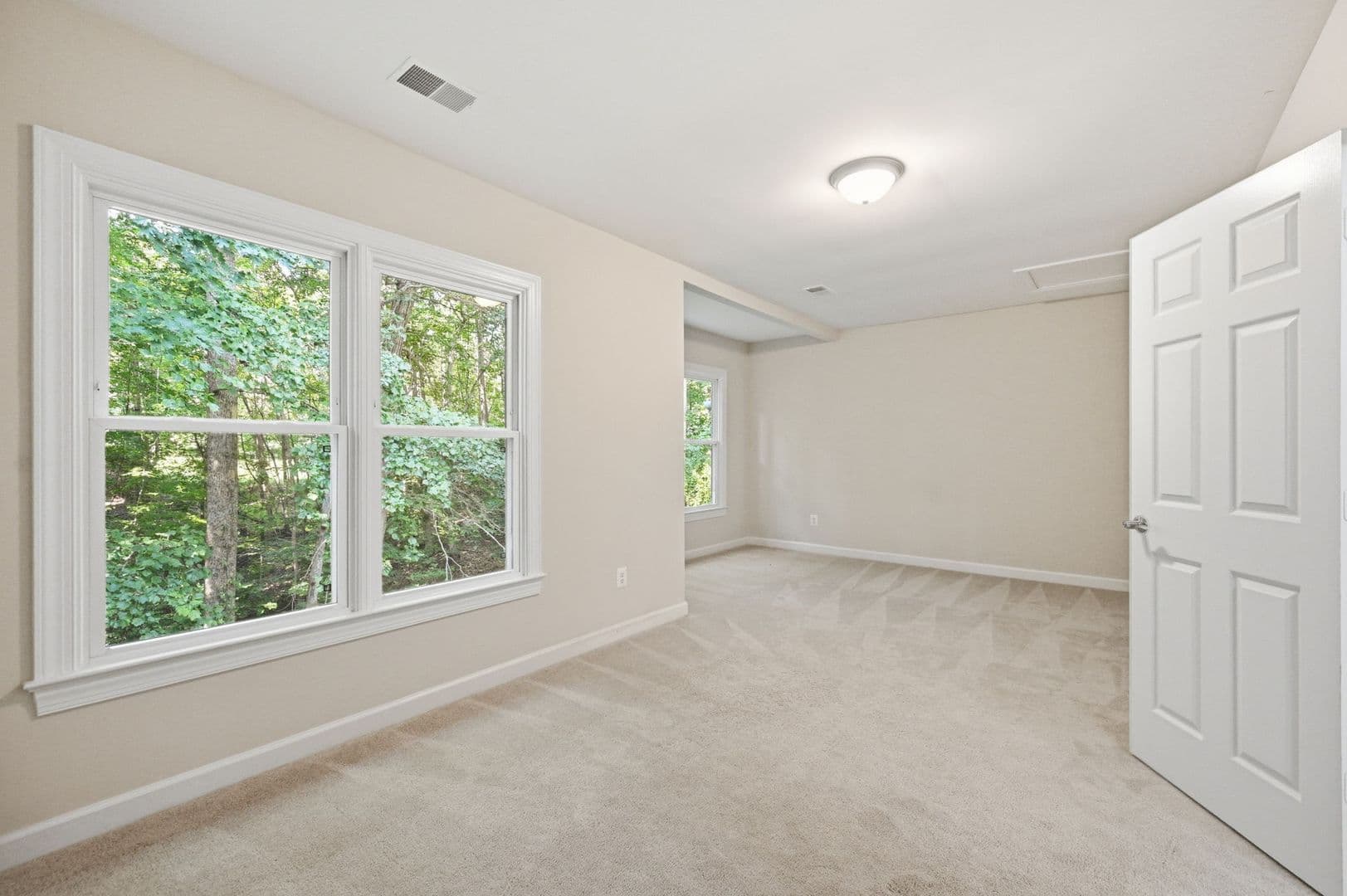 Fredericksburg House: 2 English Hills Dr