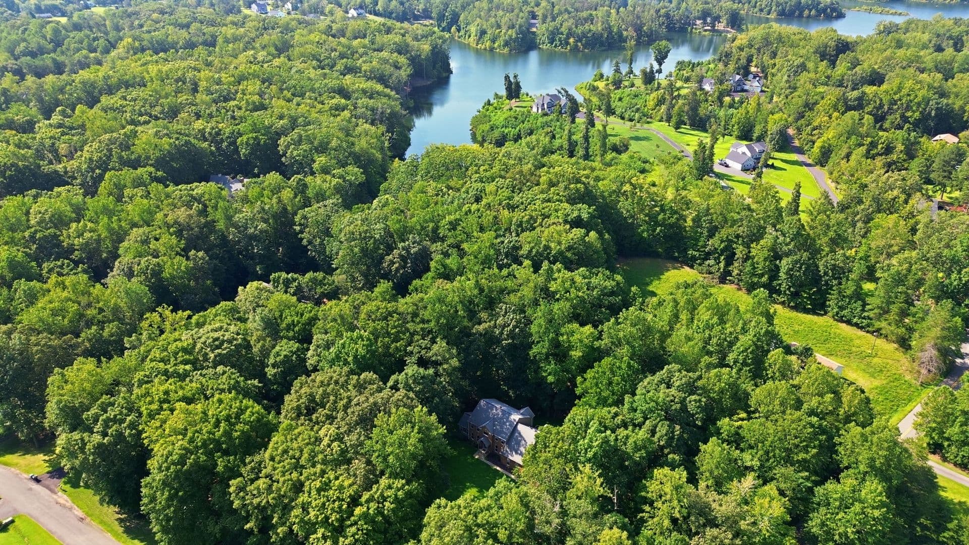 Fredericksburg House: 2 English Hills Dr