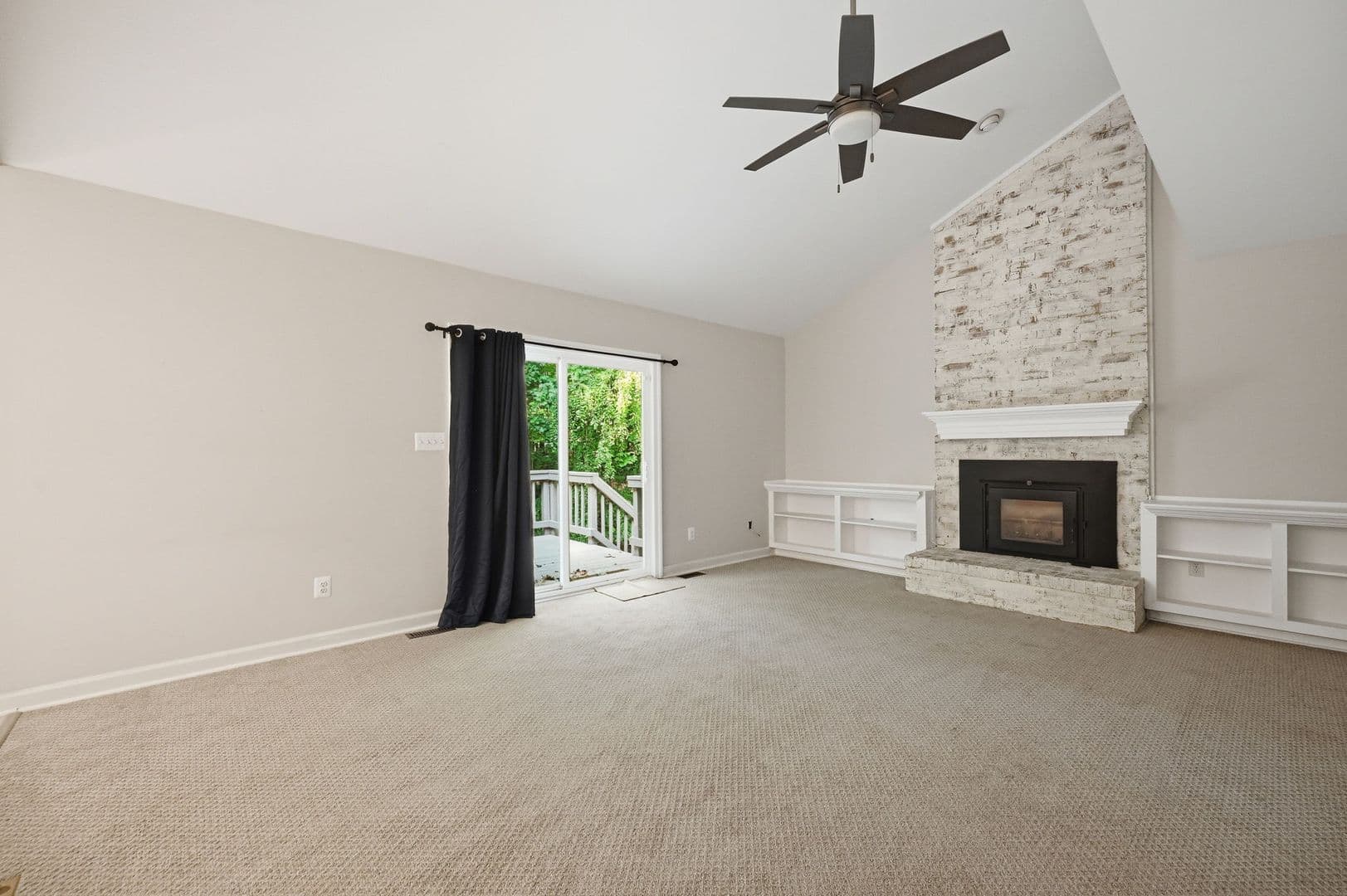 Fredericksburg House: 2 English Hills Dr