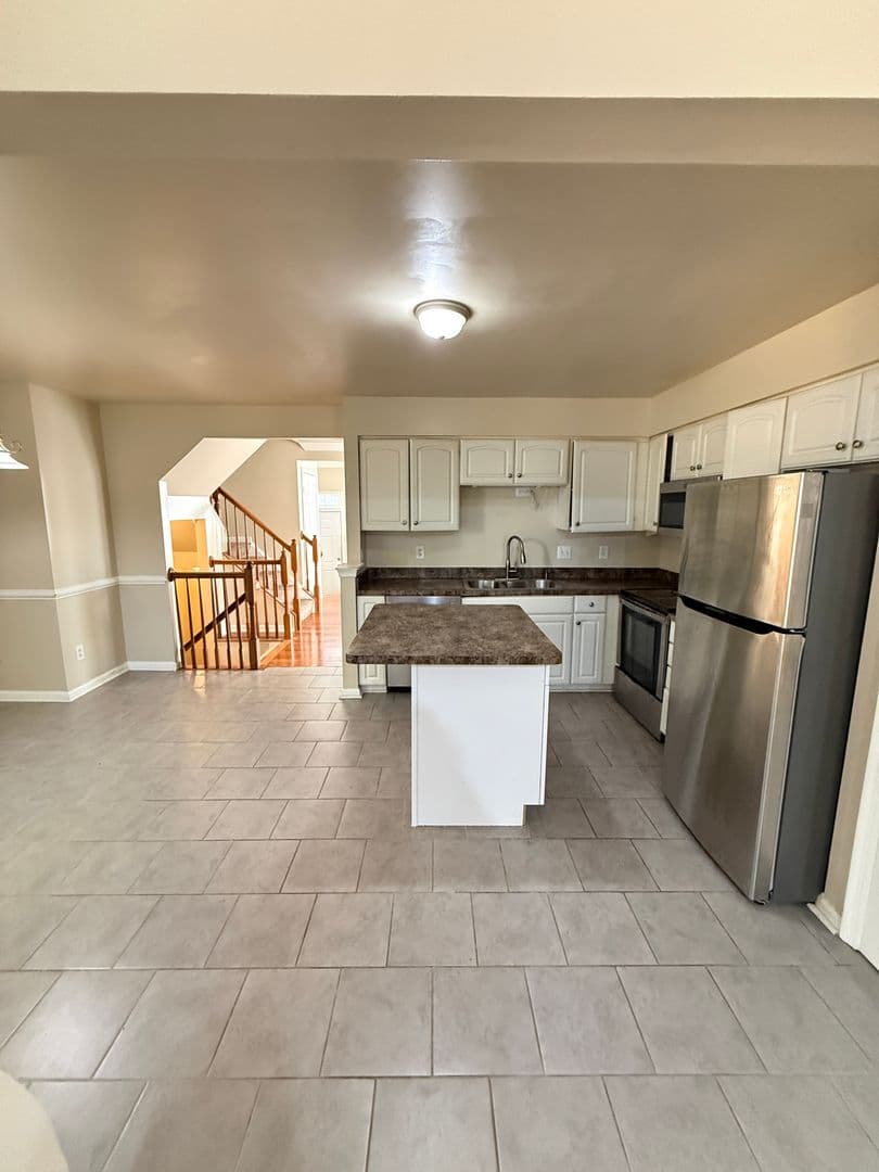 Woodbridge House: 12800 Silvia Loop