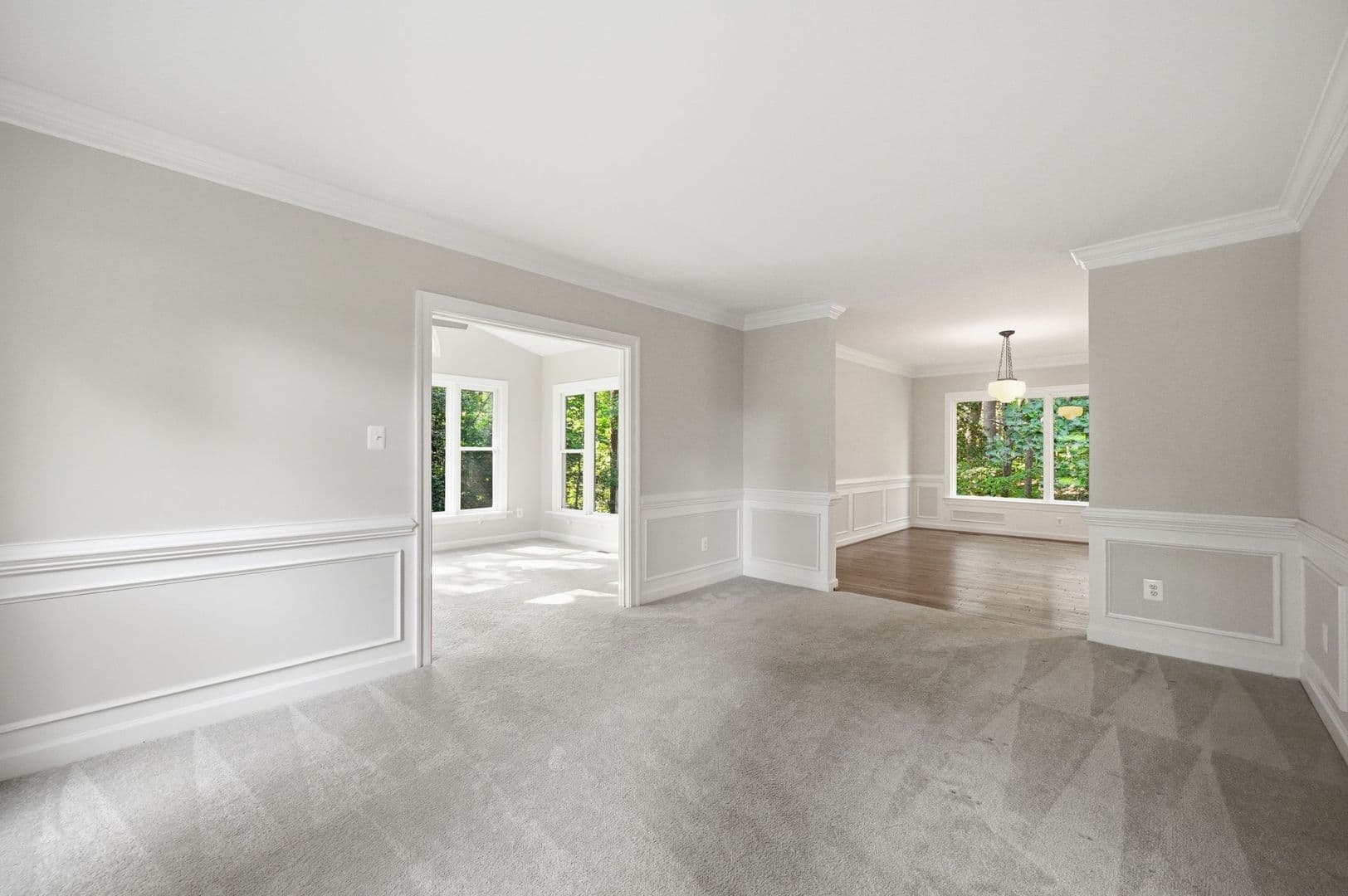 Fredericksburg House: 2 English Hills Dr