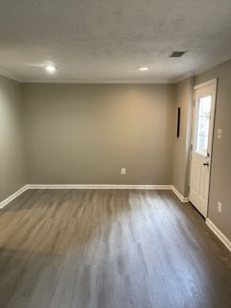 Woodbridge House: 3422 Belfry Lane