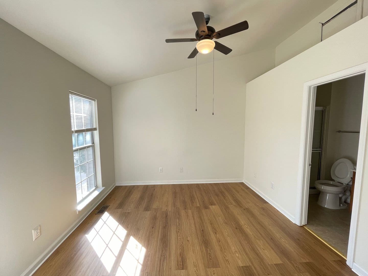 Dumfries House: 16150 Taconic Circle