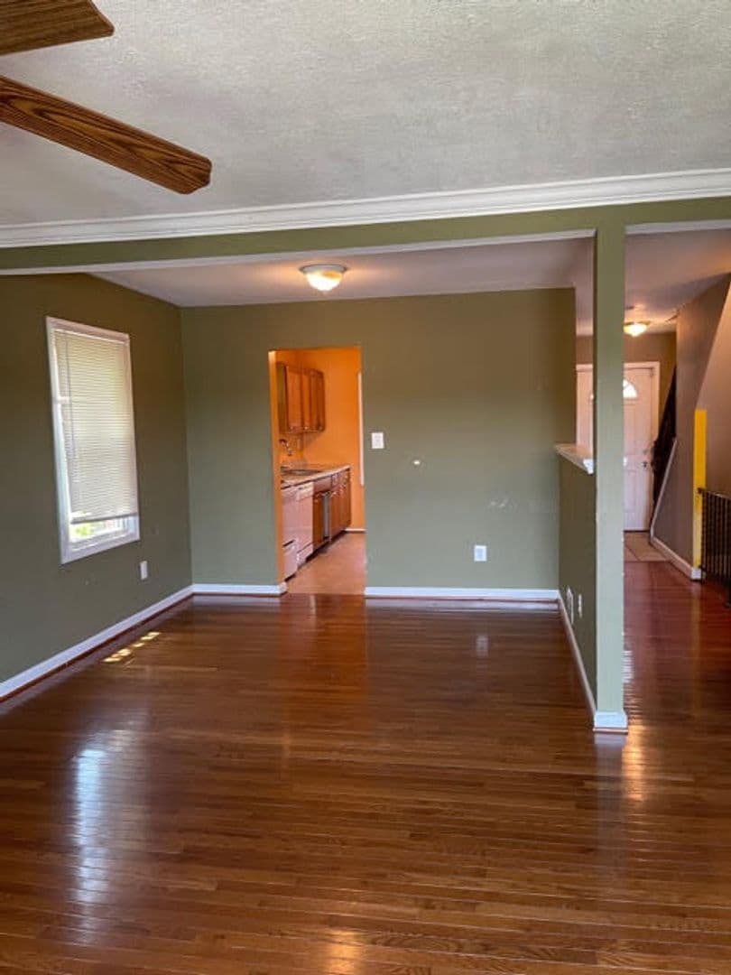 Woodbridge House: 16629 Geddy Ct