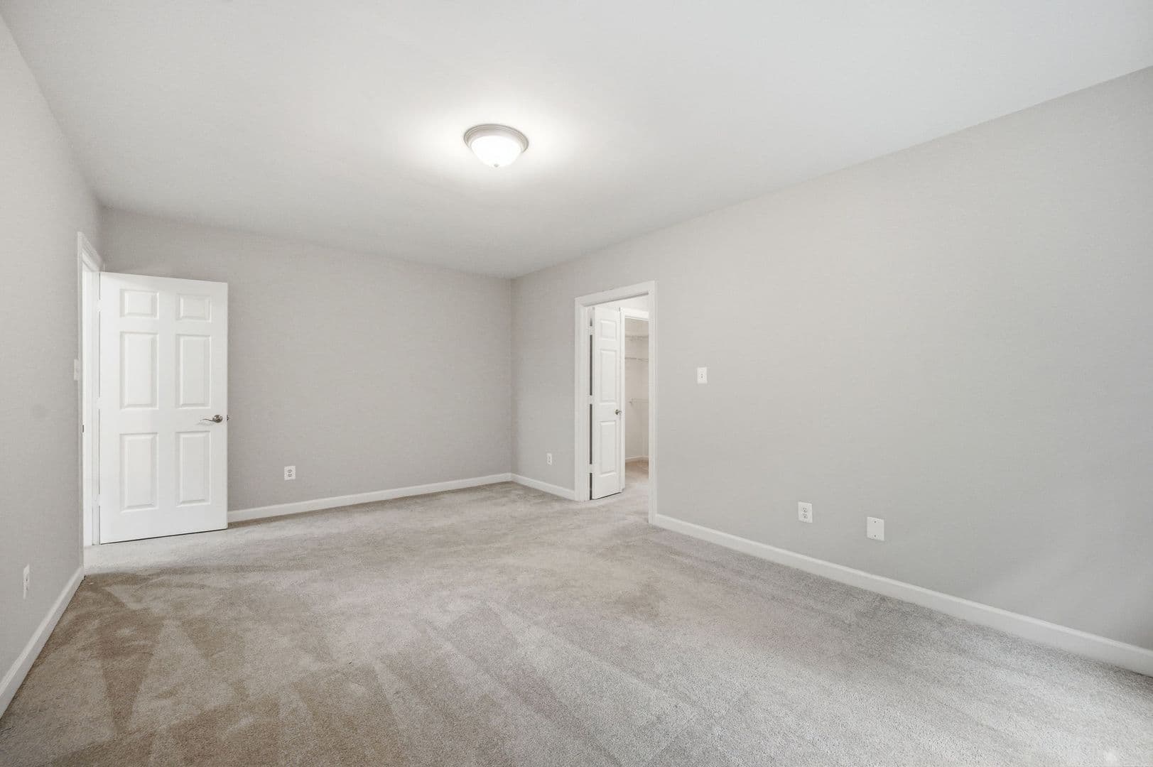 Fredericksburg House: 2 English Hills Dr