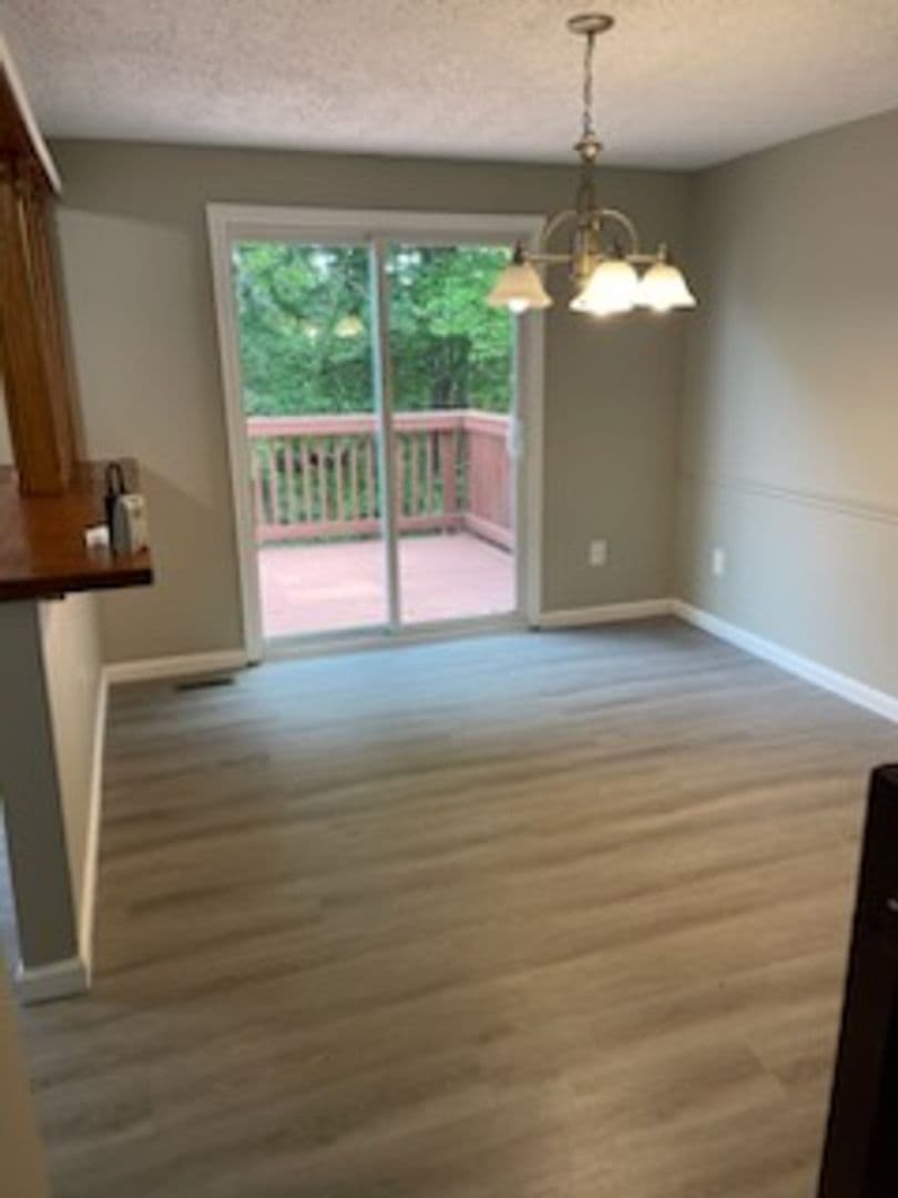Woodbridge House: 3422 Belfry Lane