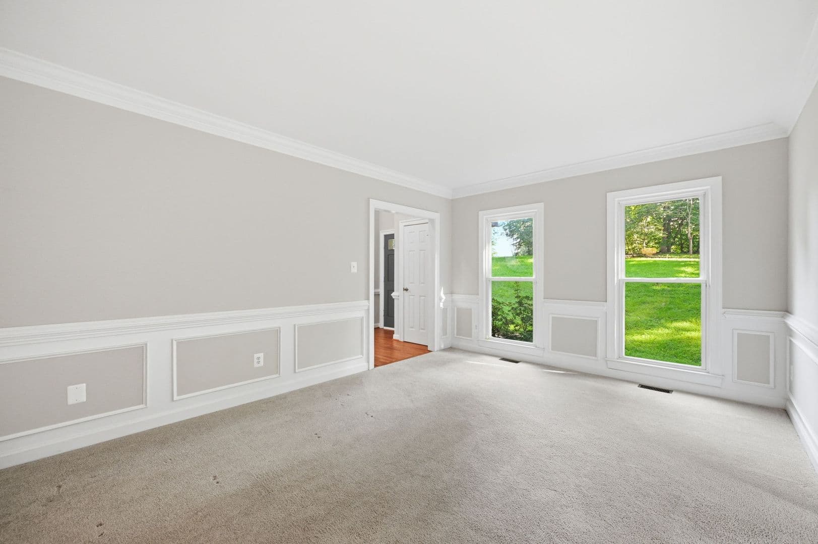 Fredericksburg House: 2 English Hills Dr