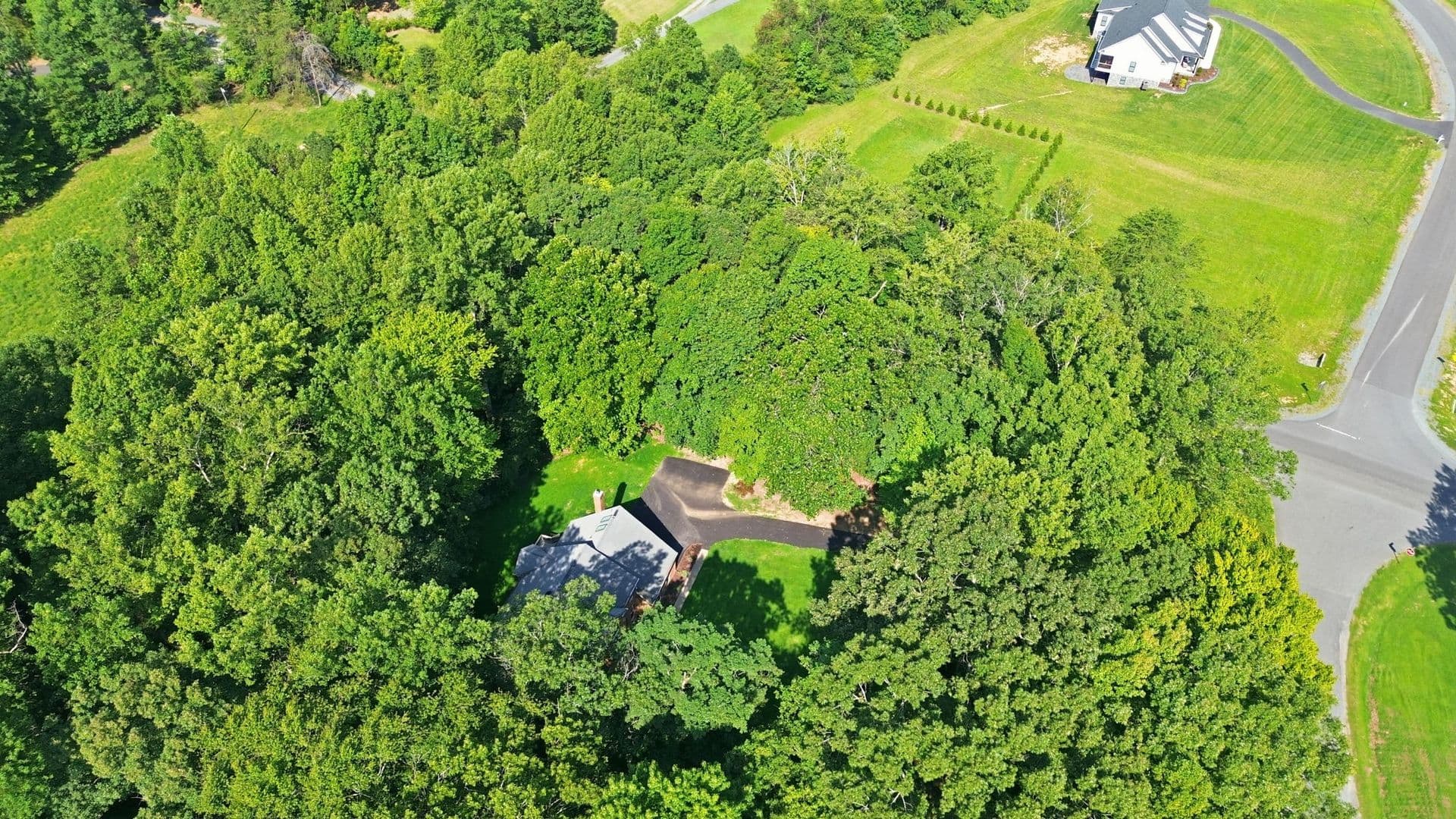 Fredericksburg House: 2 English Hills Dr