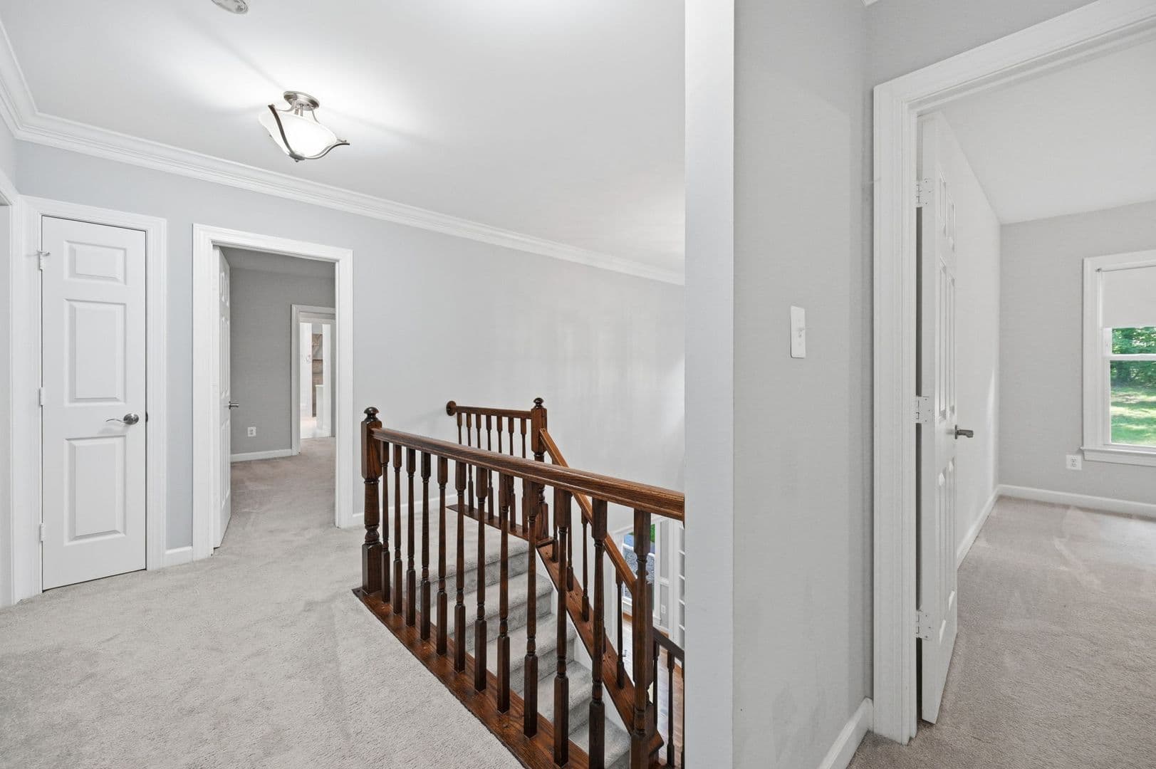 Fredericksburg House: 2 English Hills Dr