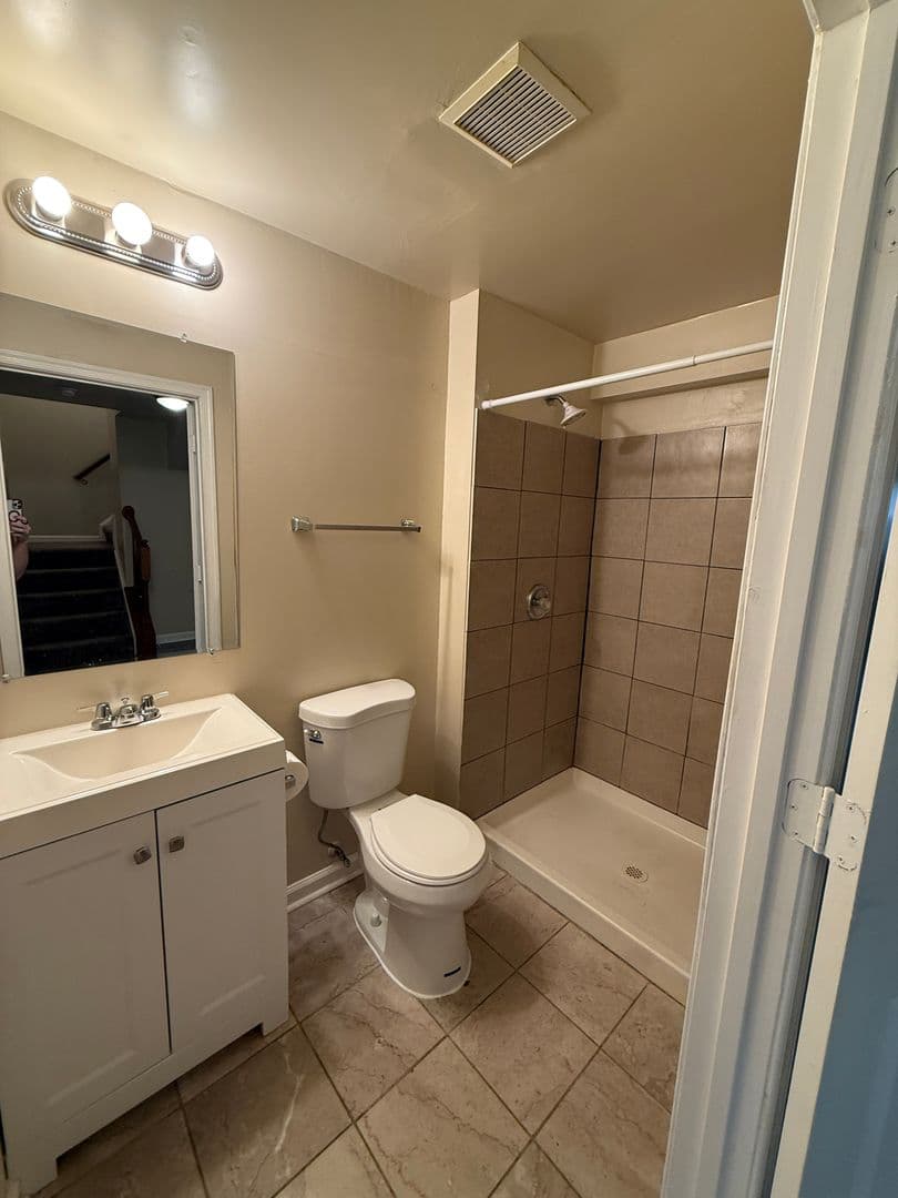 Woodbridge House: 12800 Silvia Loop