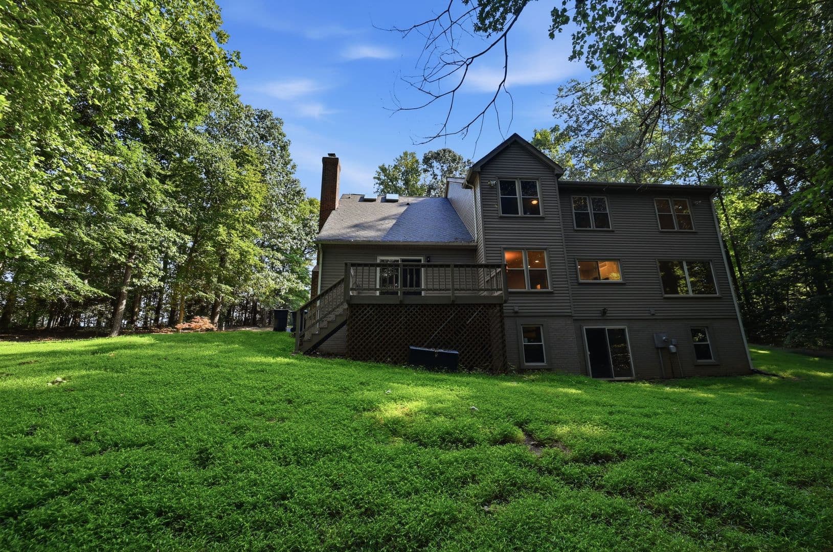 Fredericksburg House: 2 English Hills Dr