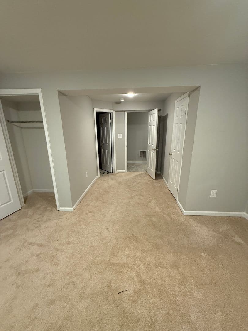 Arlington House: 5003 9th Street S. - 9th Street