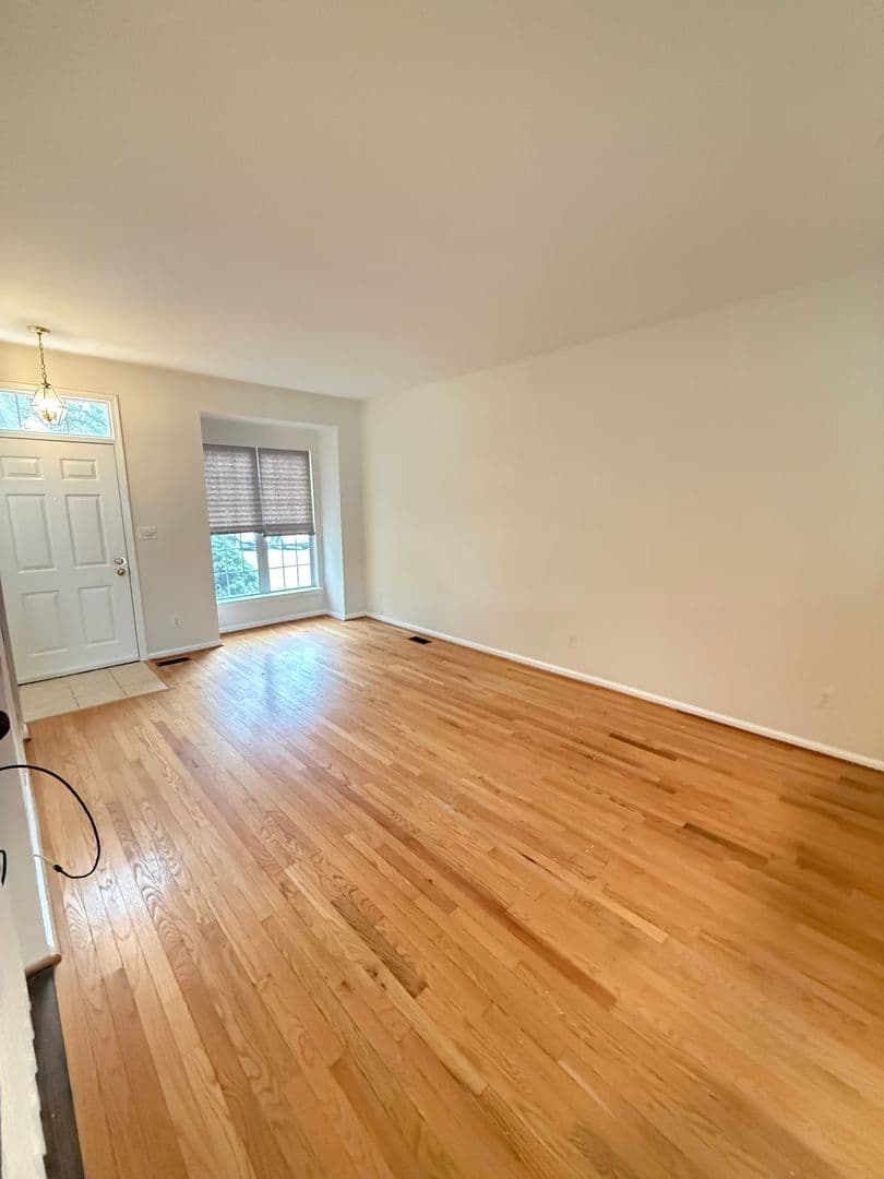 Dumfries House: 16150 Taconic Circle