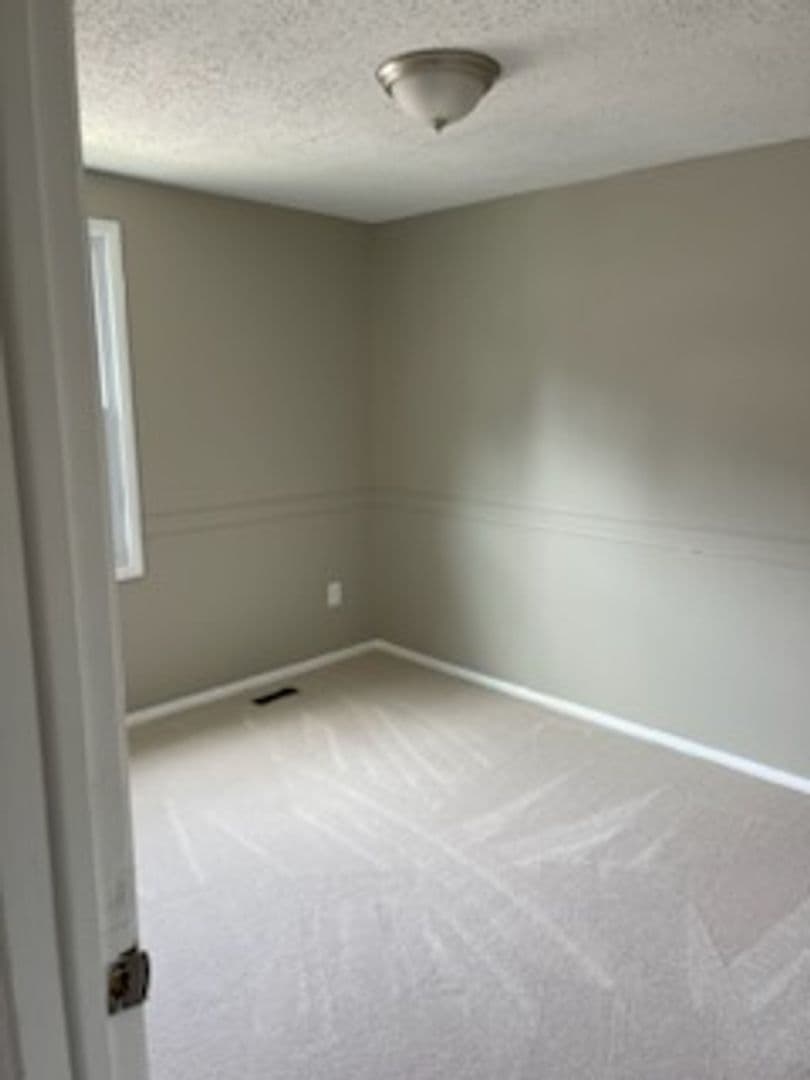 Woodbridge House: 3422 Belfry Lane