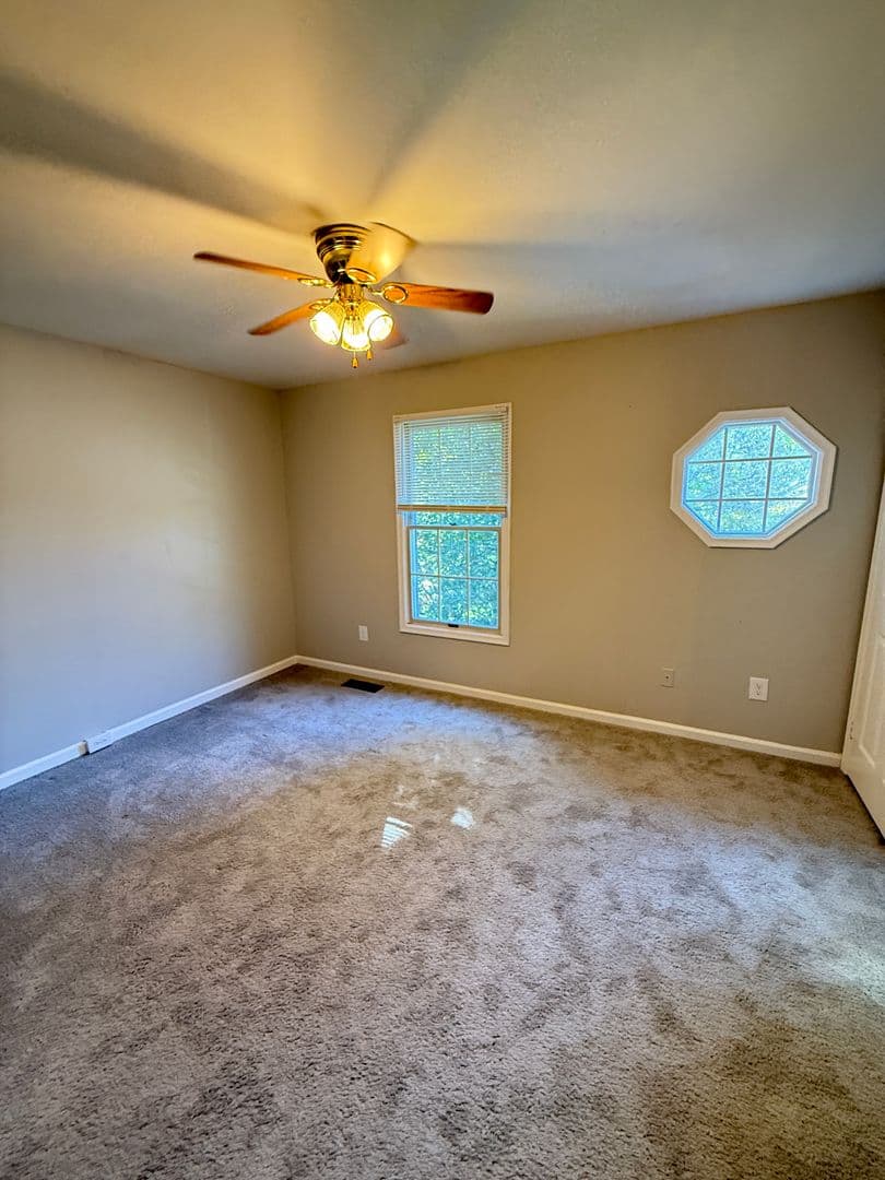 Arlington House: 5003 9th Street S. - 9th Street