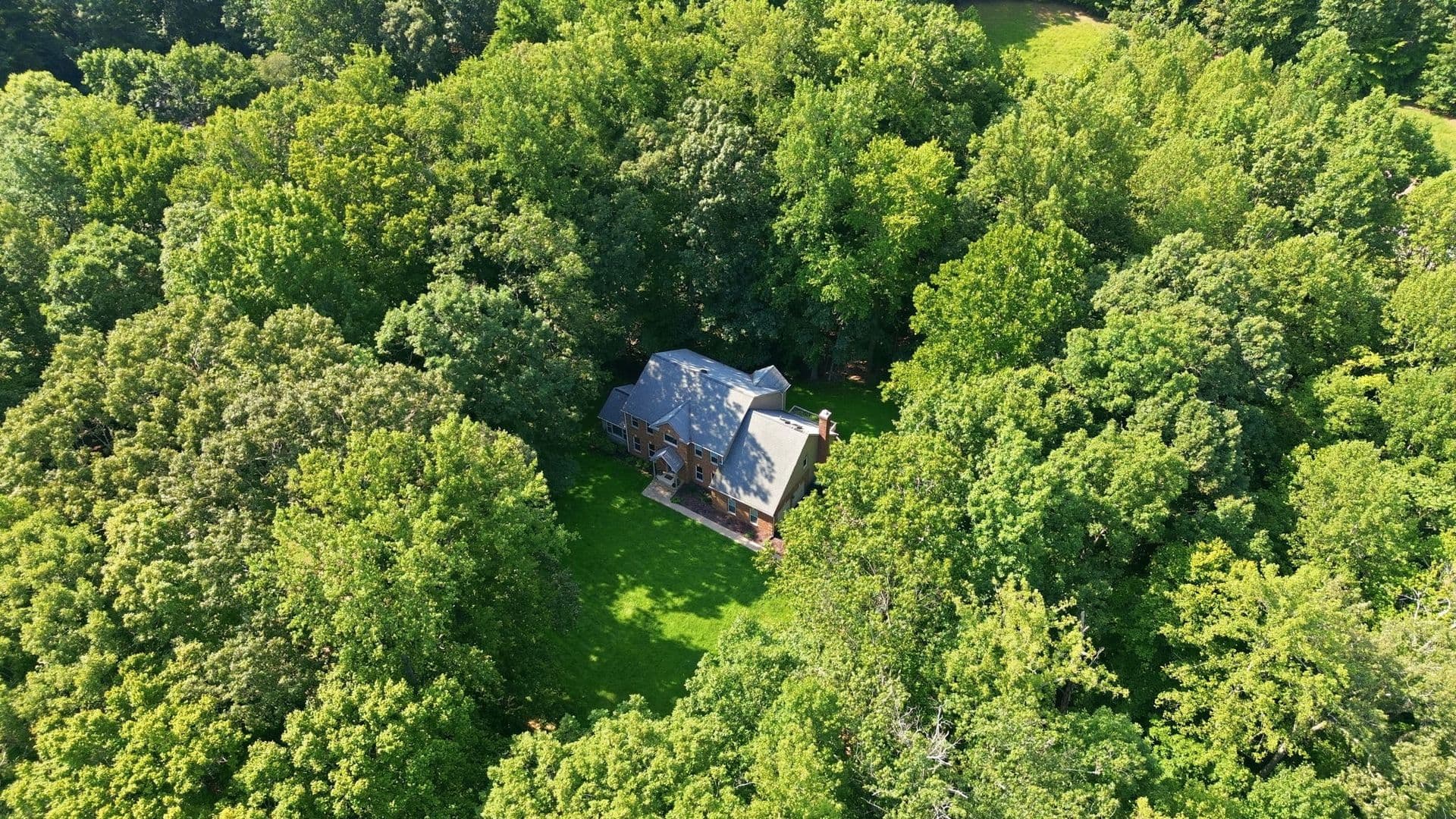 Fredericksburg House: 2 English Hills Dr