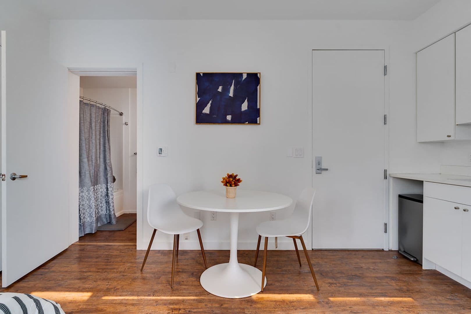 Jersey City, Journal Square Apartment: 253 Academy Street