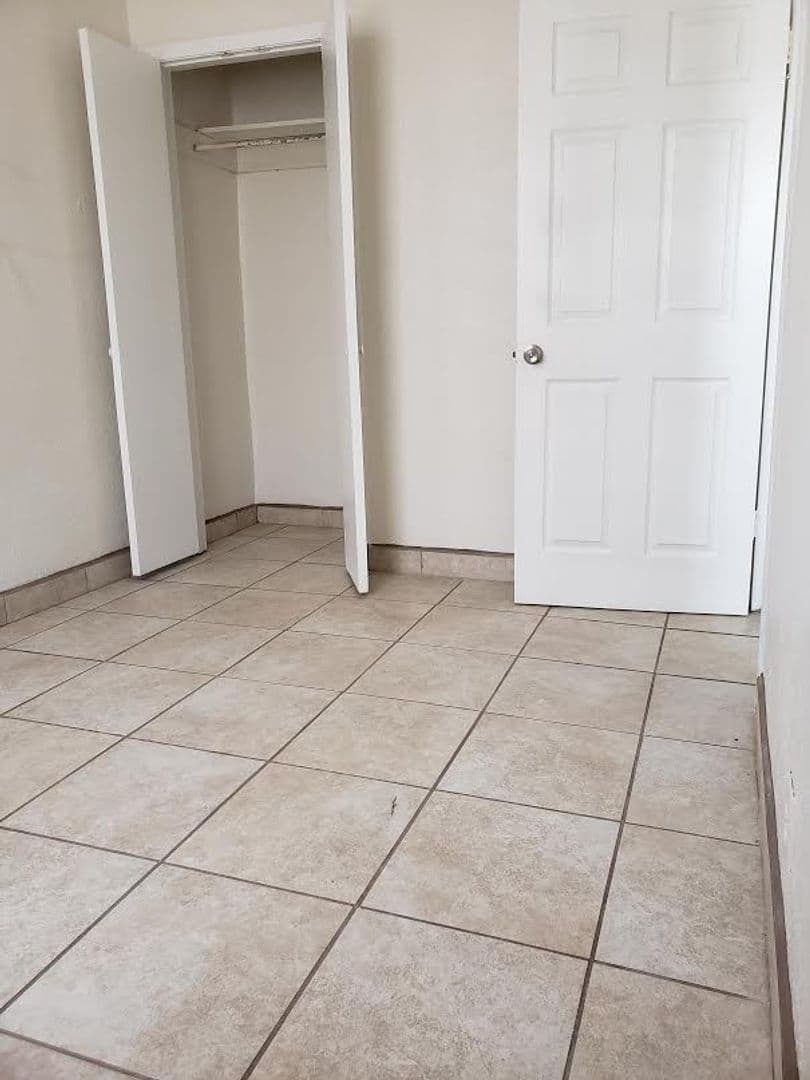 West Columbia Apartment: 566 North Brown Street