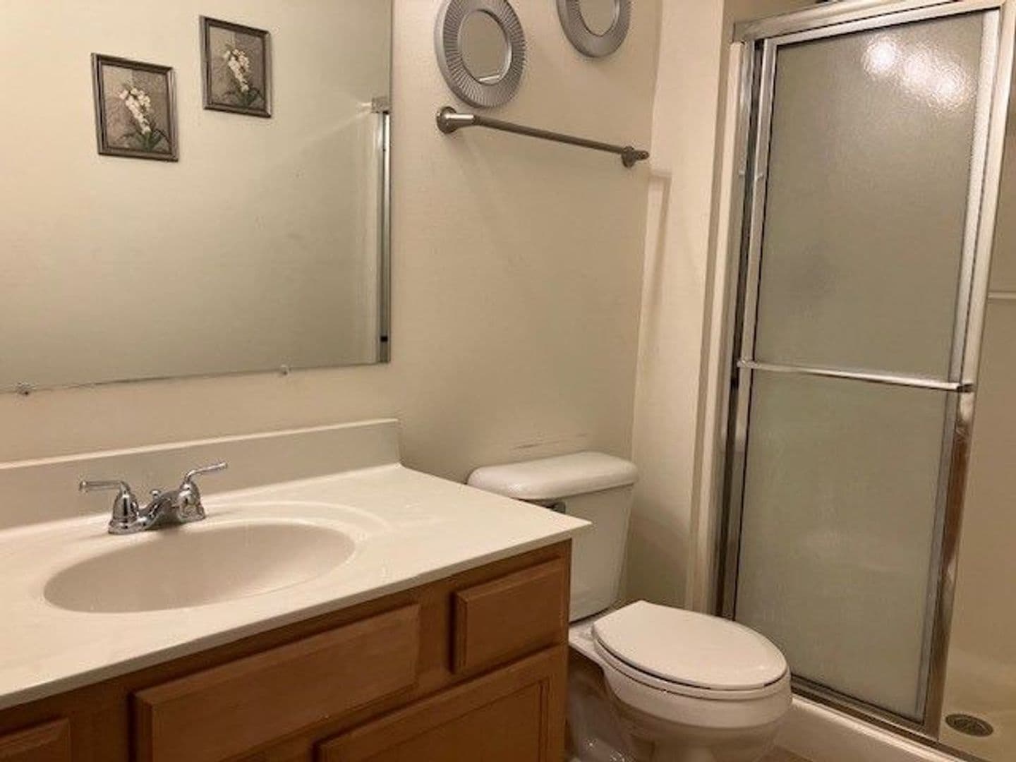 Sturtevant Apartment: Fieldstone way