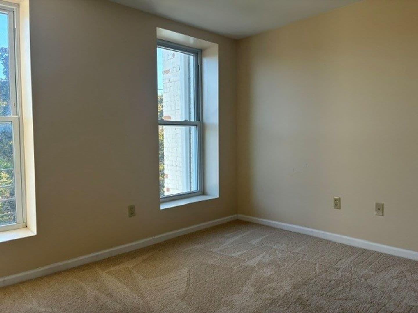 Delavan Apartment: 104 E Walworth Street