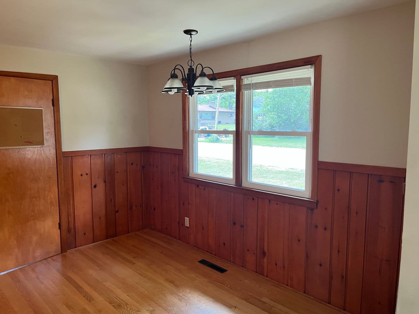 Elkhorn Apartment: 501 N Church Street