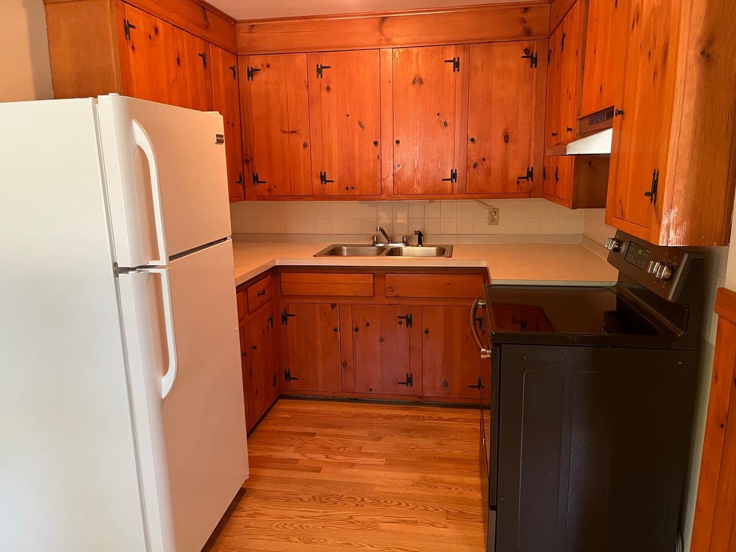 Elkhorn Apartment: 501 N Church Street