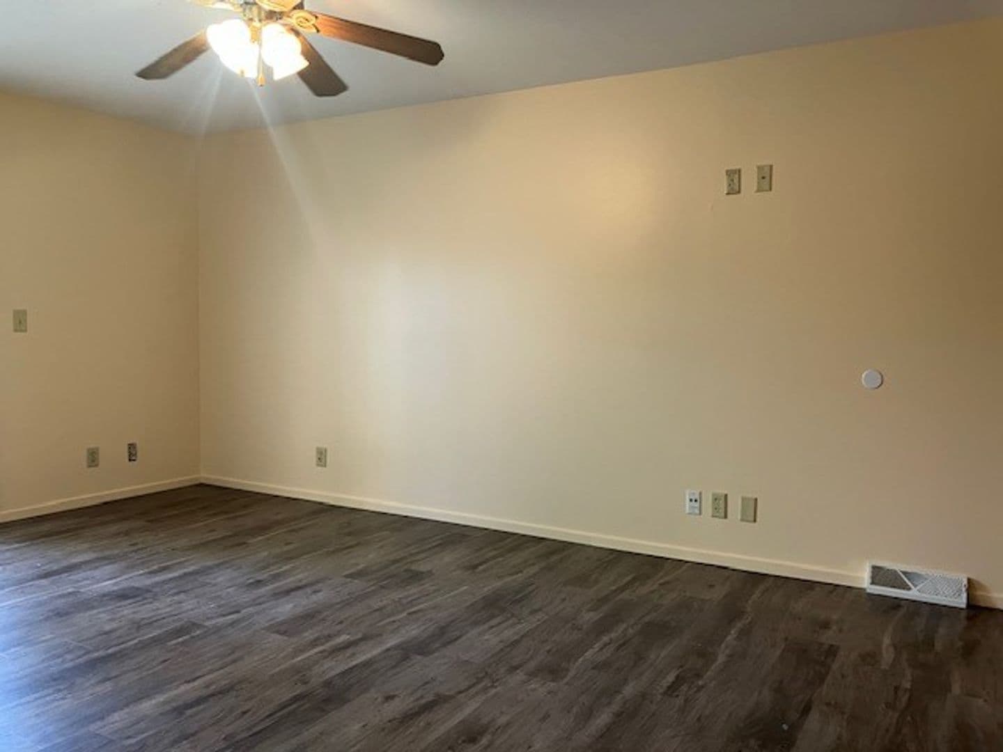 Kenosha Apartment: Kenosha Properties