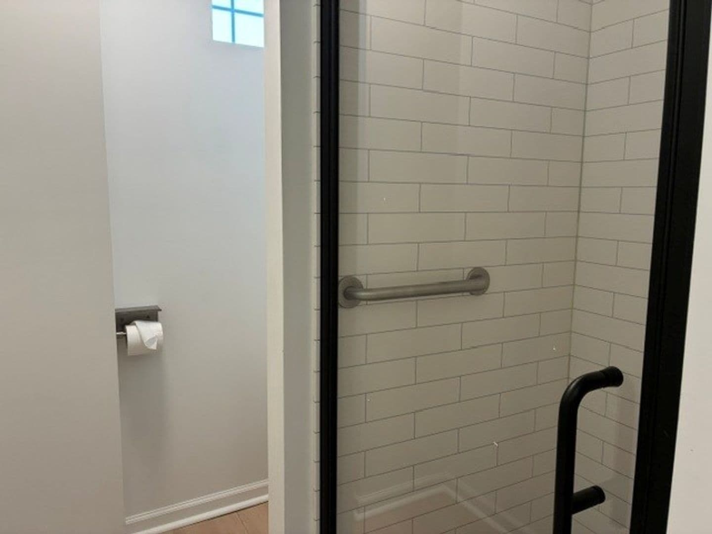 Darien Apartment: 20 N Wisconsin St