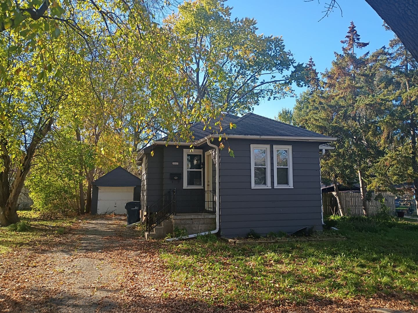 MILWAUKEE House: 5005 N 56TH STREET