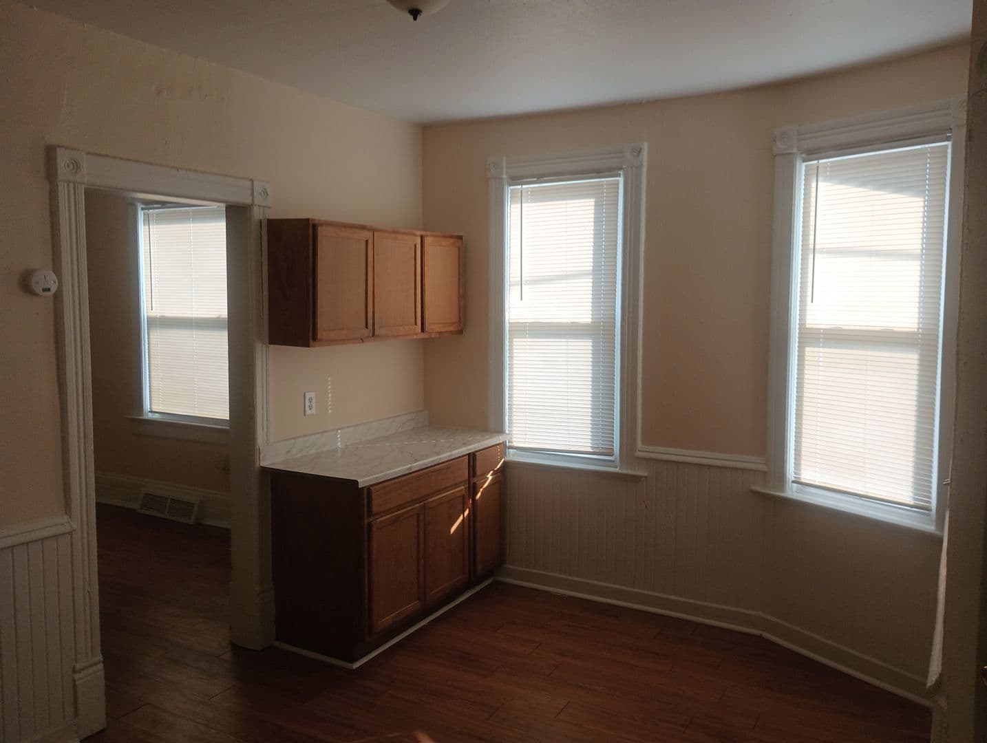 MILWAUKEE Apartment: 1921 N 36TH ST