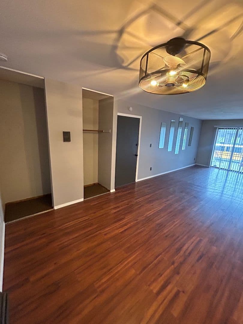 MILWAUKEE Condo: 6021 W PORT AVE  UNIT 101A