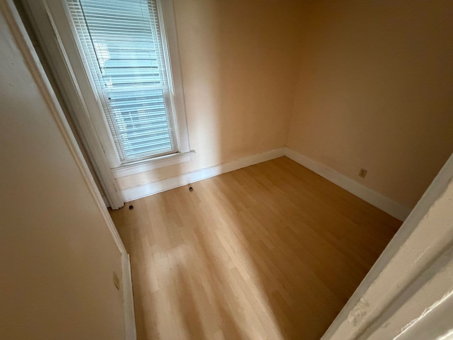 MILWAUKEE Apartment: 454 N 28TH ST