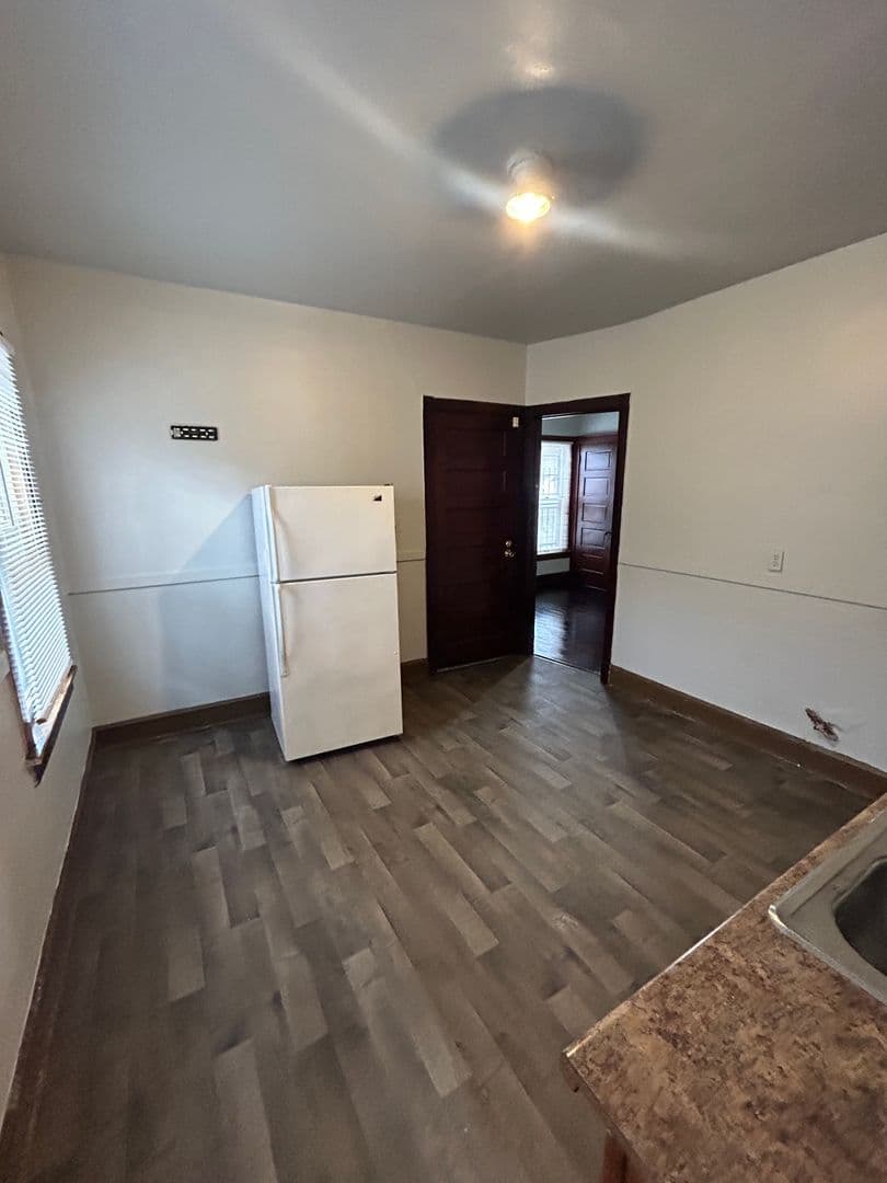 MILWAUKEE Apartment: 2621 N 15TH ST