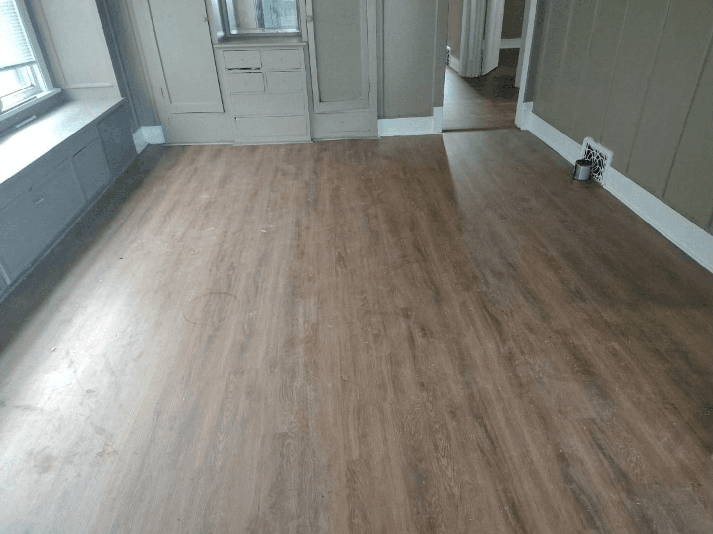 MILWAUKEE Apartment: 2445 N 39TH ST